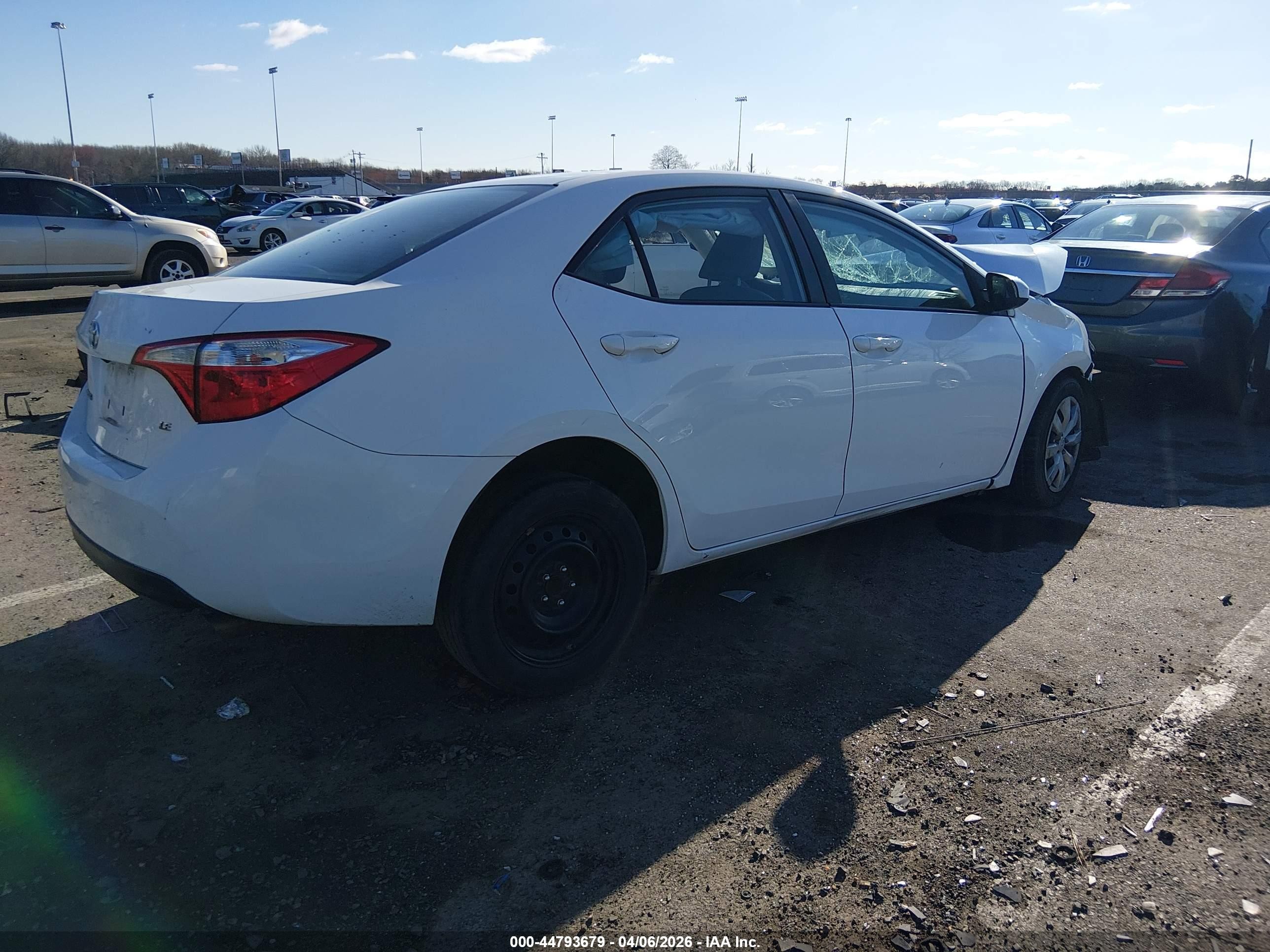 2016 Toyota Corolla Le White vin: 2T1BURHE8GC559894