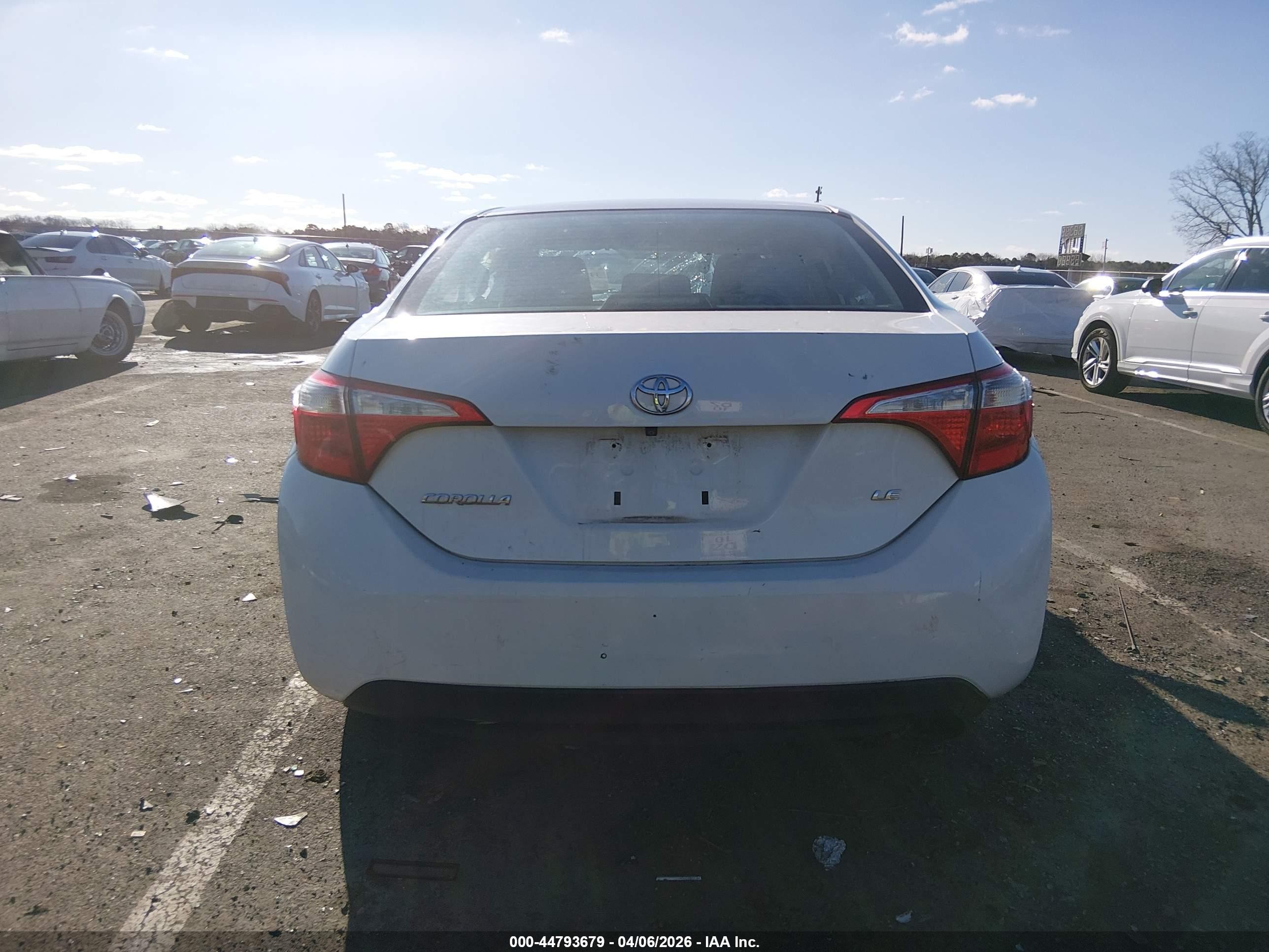2016 Toyota Corolla Le White vin: 2T1BURHE8GC559894