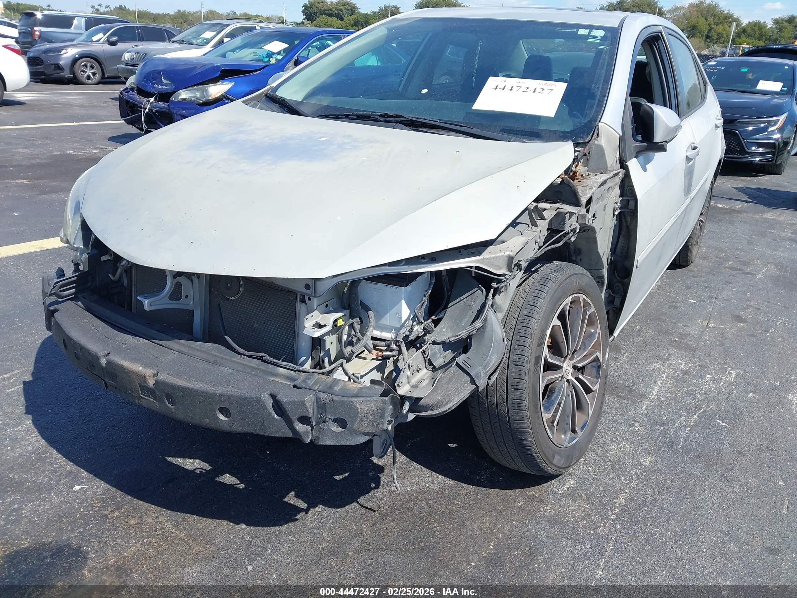 2016 Toyota Corolla S Plus Silver vin: 2T1BURHE8GC568479