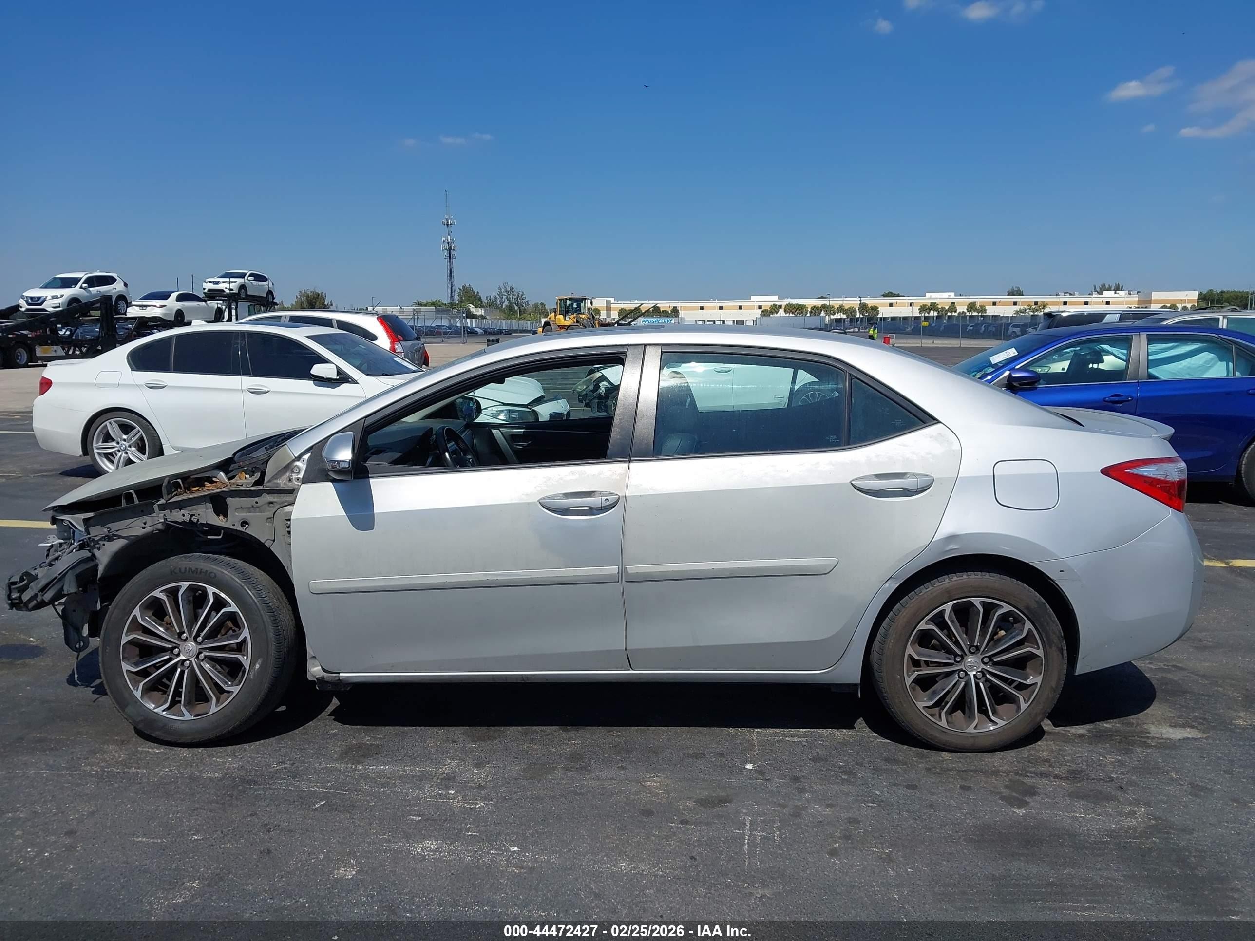 2016 Toyota Corolla S Plus Silver vin: 2T1BURHE8GC568479