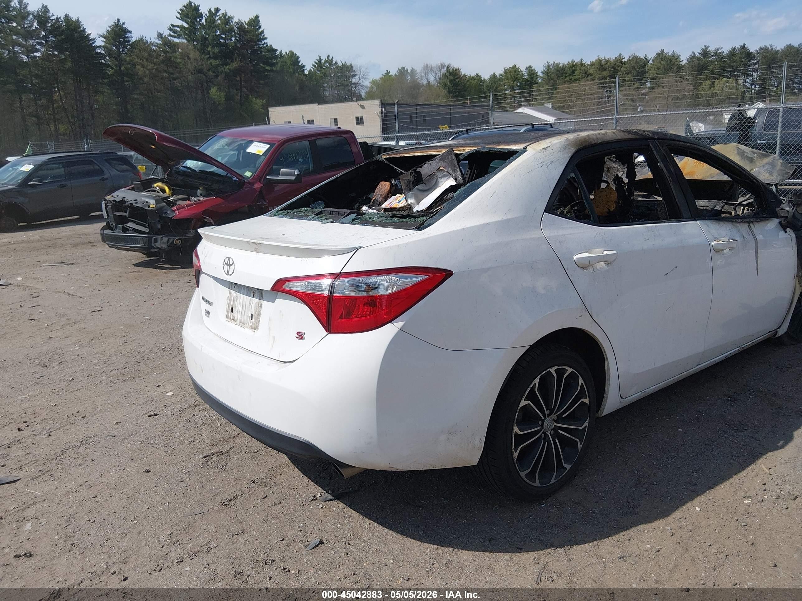 2016 Toyota Corolla S Plus White vin: 2T1BURHE8GC569437