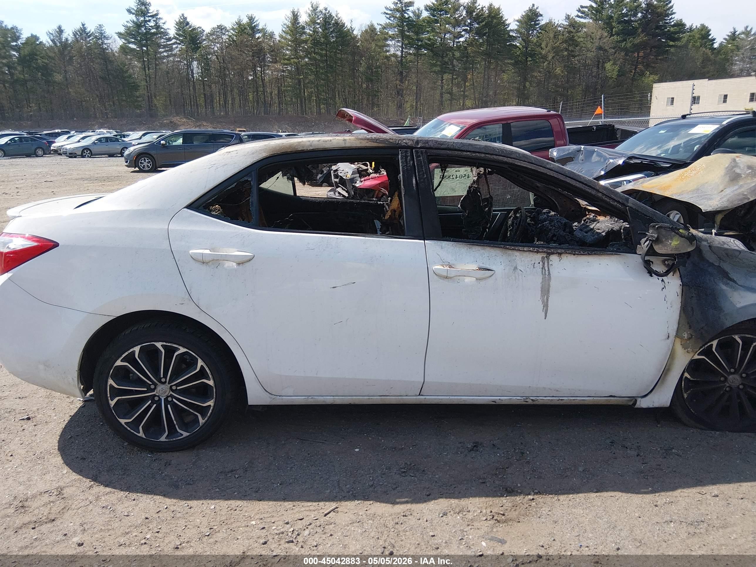 2016 Toyota Corolla S Plus White vin: 2T1BURHE8GC569437