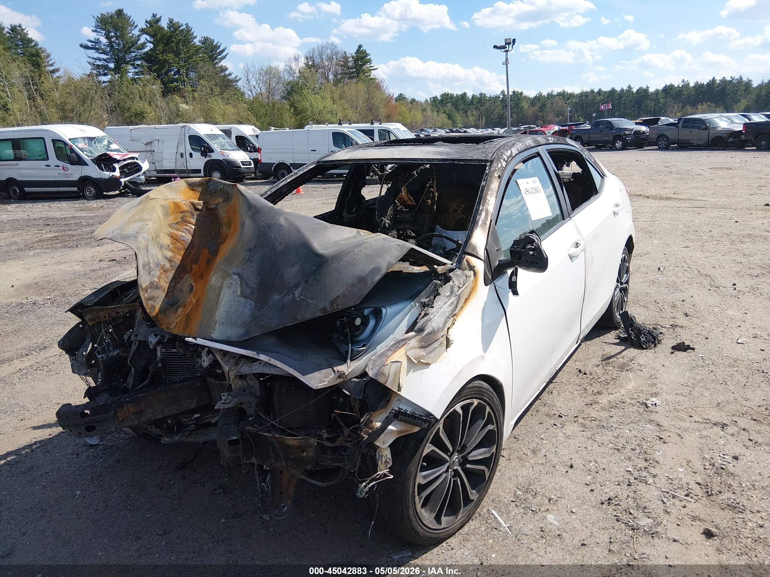 2016 Toyota Corolla S Plus White vin: 2T1BURHE8GC569437