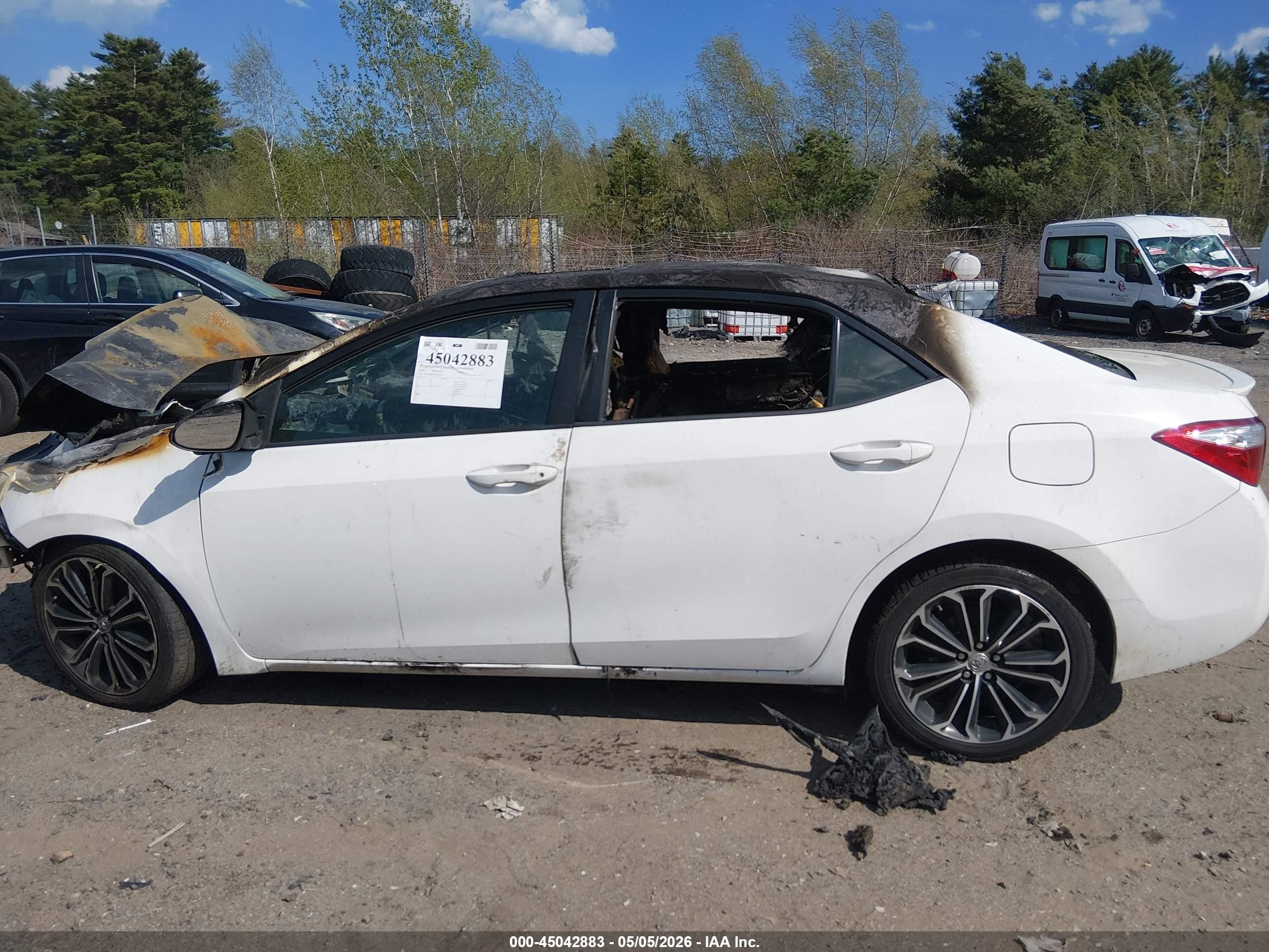 2016 Toyota Corolla S Plus White vin: 2T1BURHE8GC569437