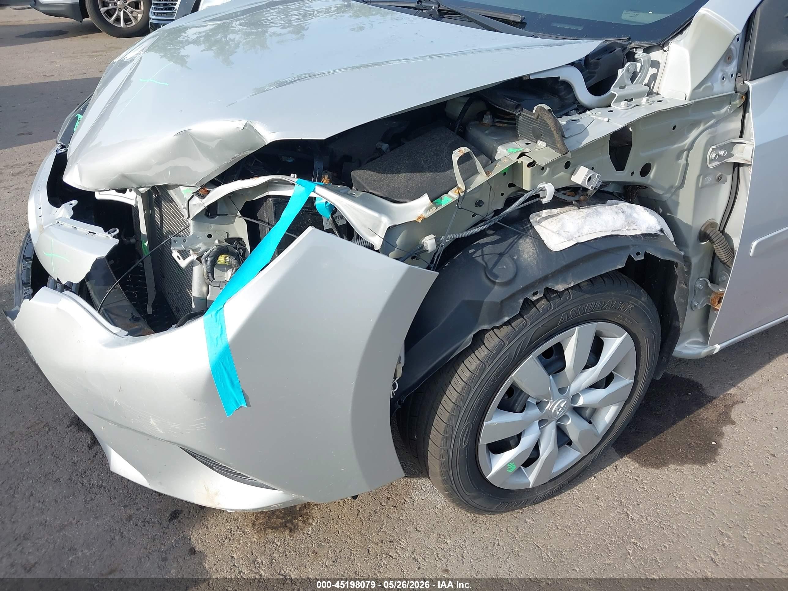 2016 Toyota Corolla Le Silver vin: 2T1BURHE8GC588828