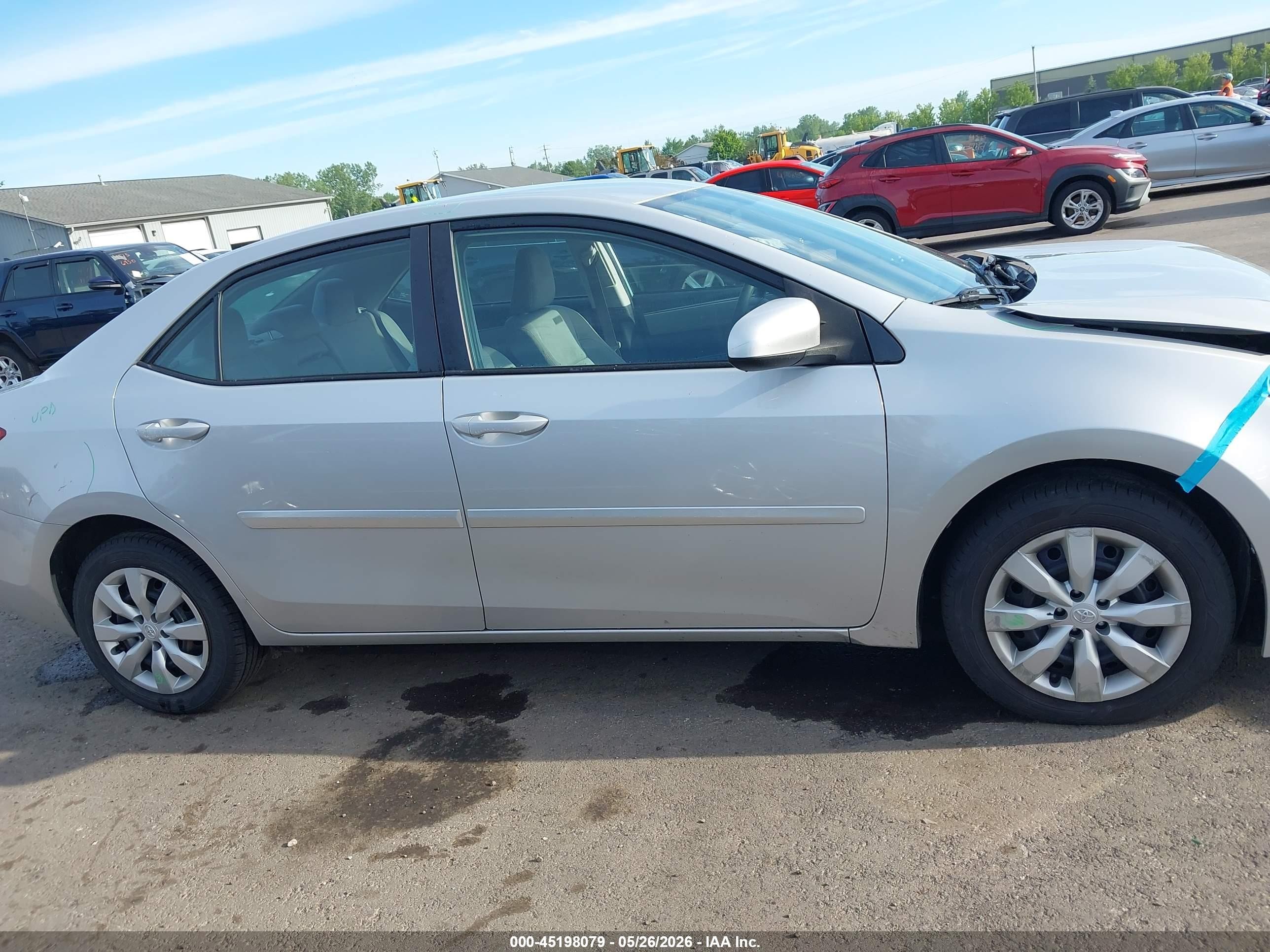 2016 Toyota Corolla Le Silver vin: 2T1BURHE8GC588828
