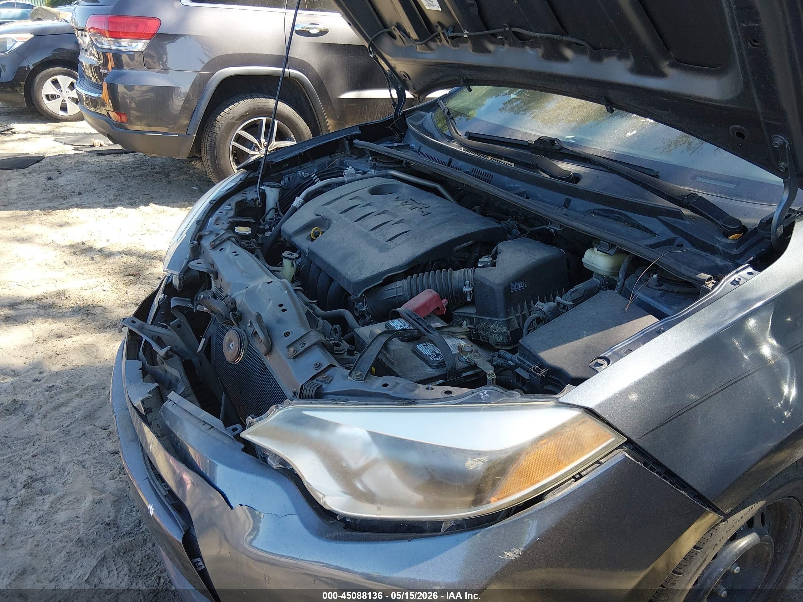 2016 Toyota Corolla Le Gray vin: 2T1BURHE8GC632603