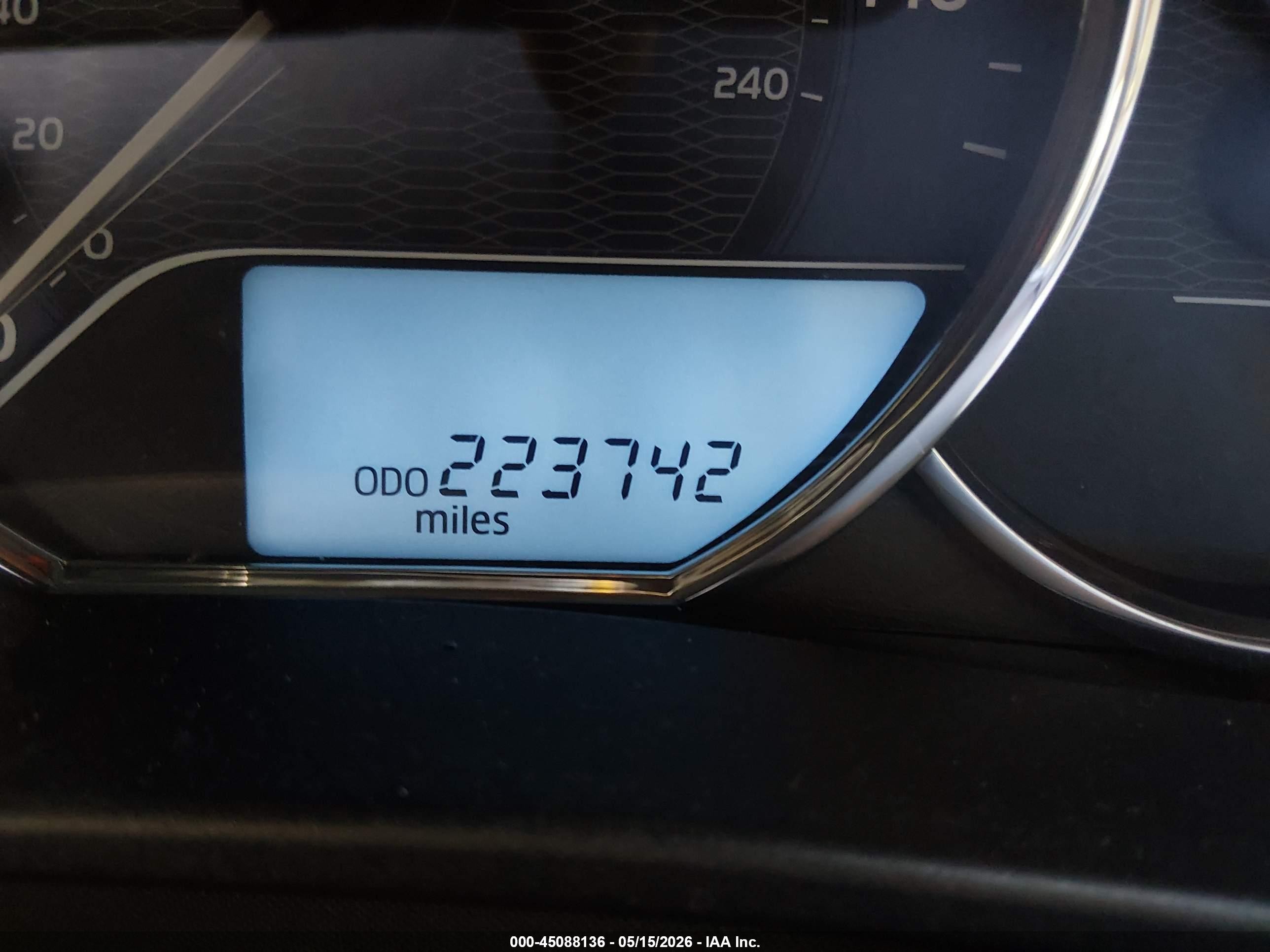 2016 Toyota Corolla Le Gray vin: 2T1BURHE8GC632603