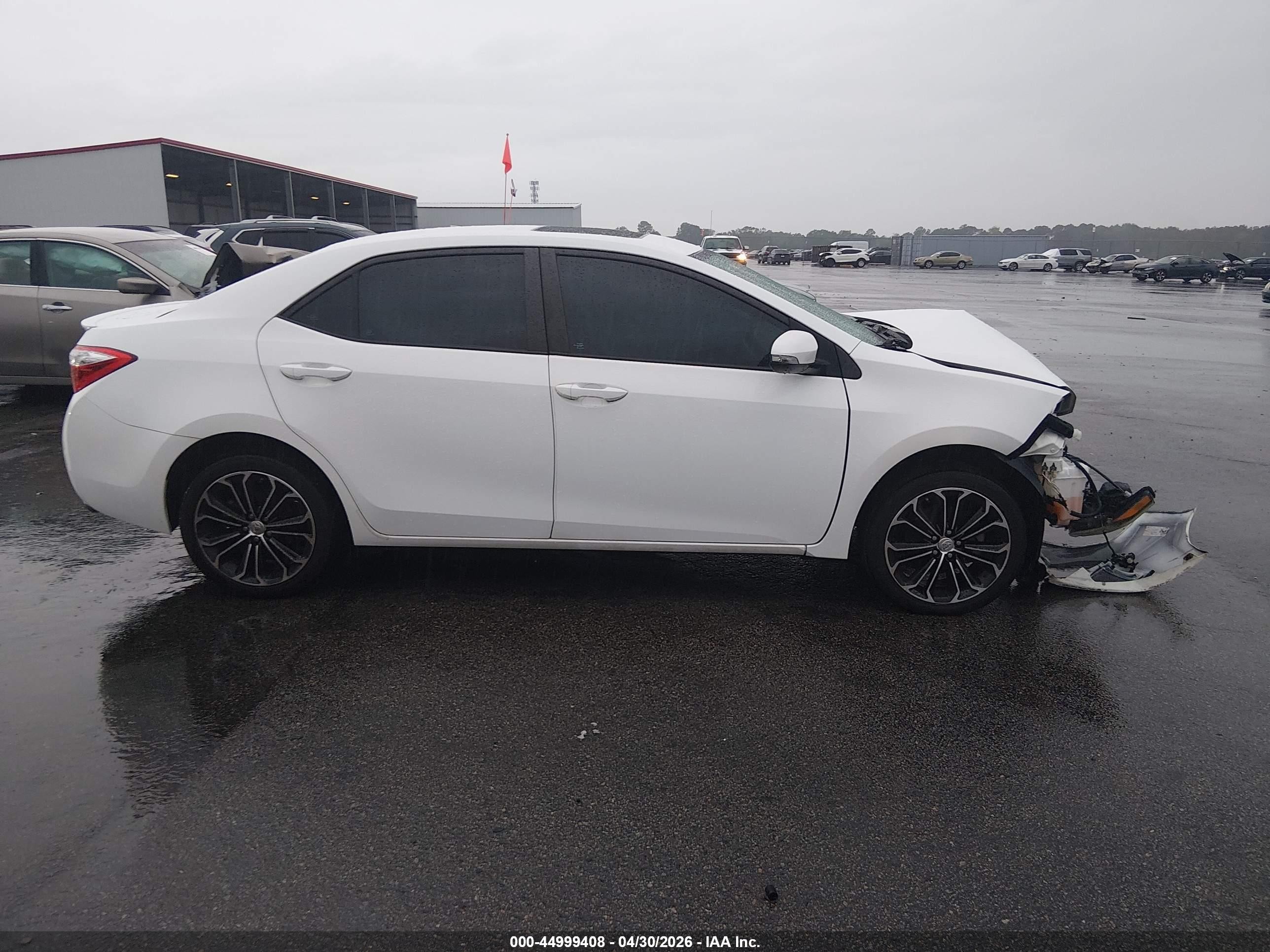 2016 Toyota Corolla S Plus White vin: 2T1BURHE8GC721345