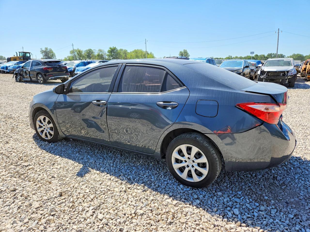 2017 Toyota Corolla Le Серый vin: 2T1BURHE8HC765282