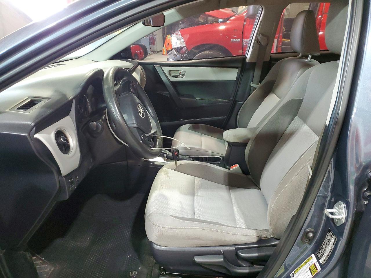2017 Toyota Corolla Le Серый vin: 2T1BURHE8HC765282