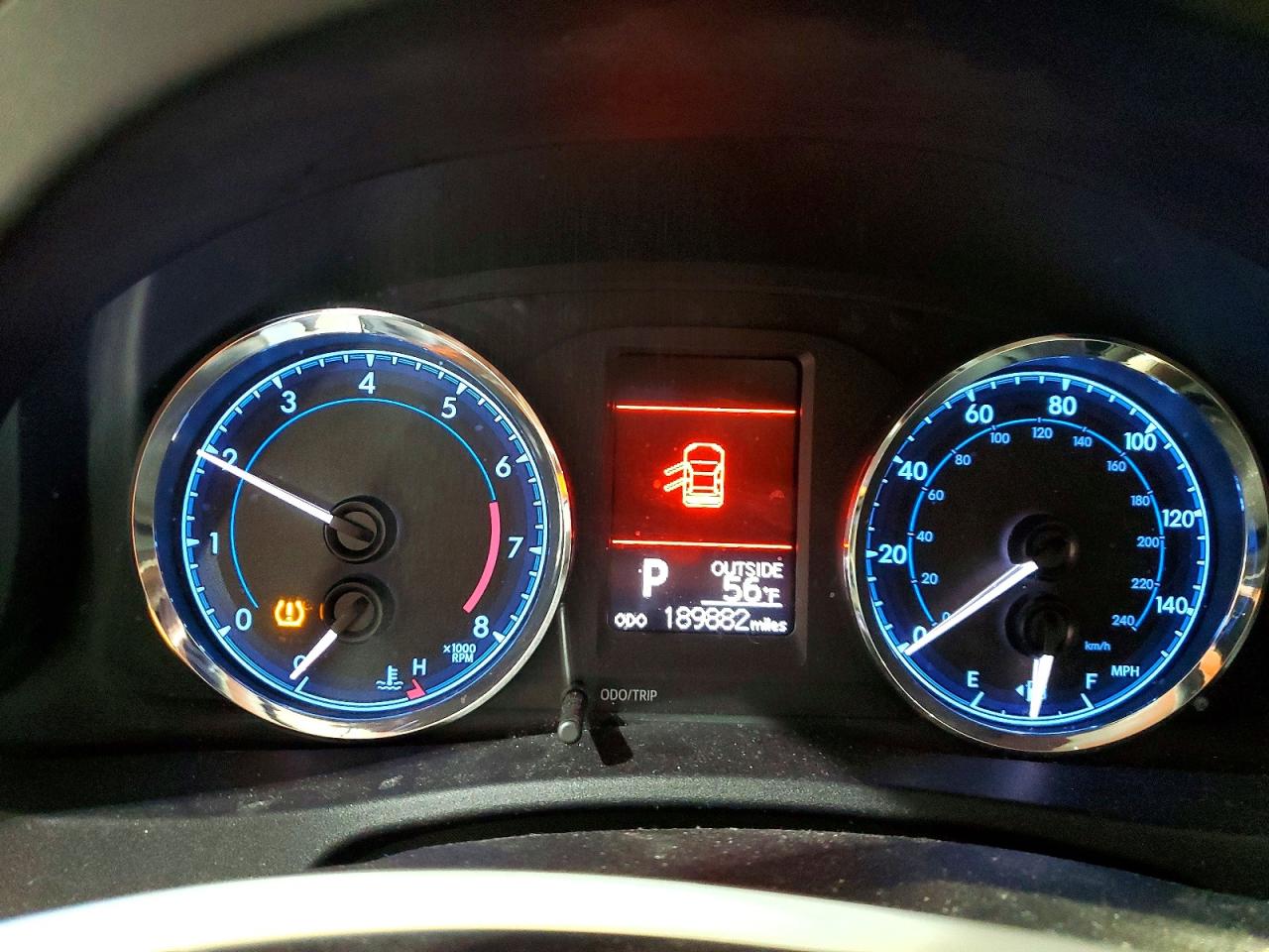 2017 Toyota Corolla Le Серый vin: 2T1BURHE8HC765282