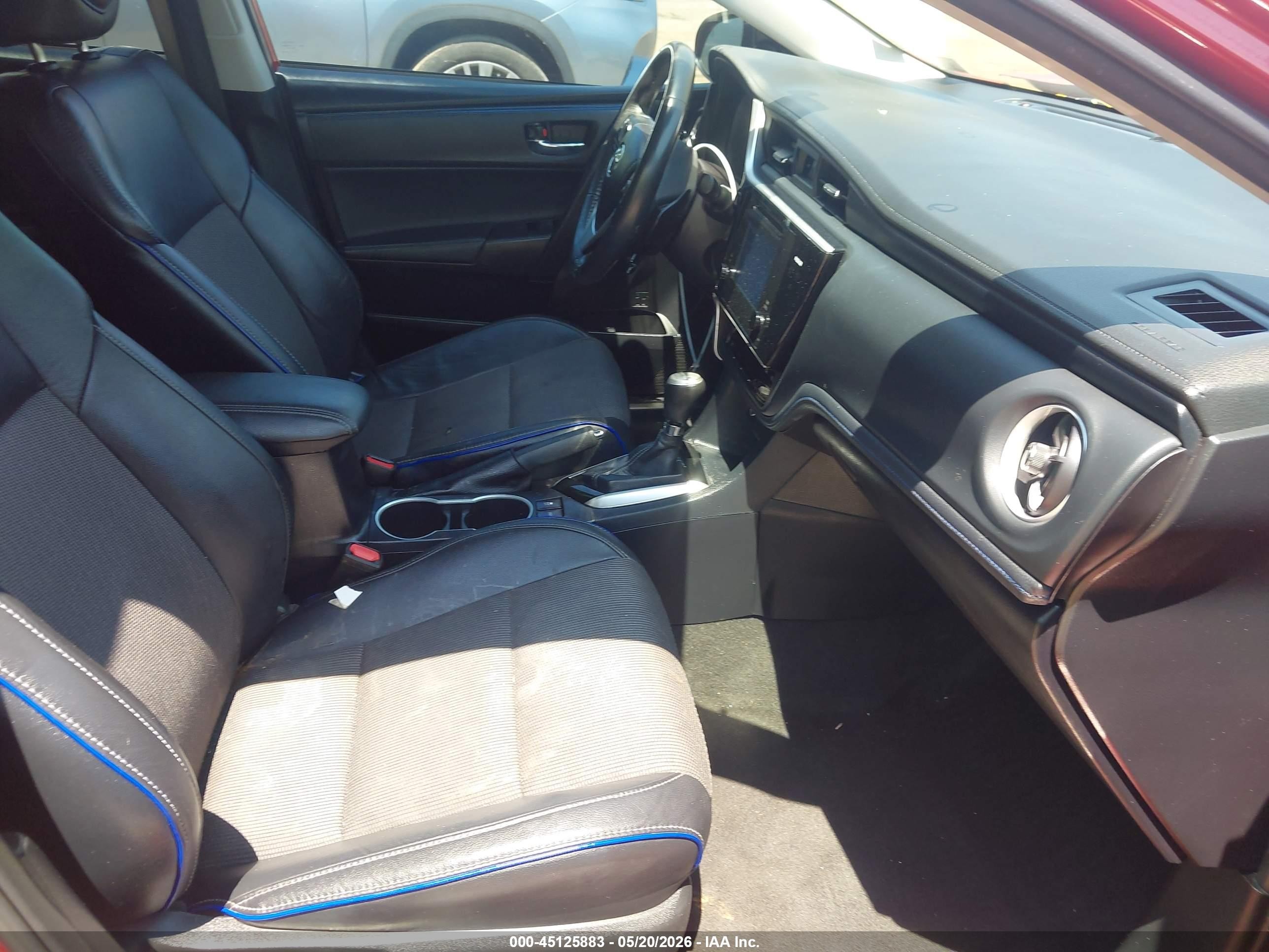 2017 Toyota Corolla Se Red vin: 2T1BURHE8HC785399
