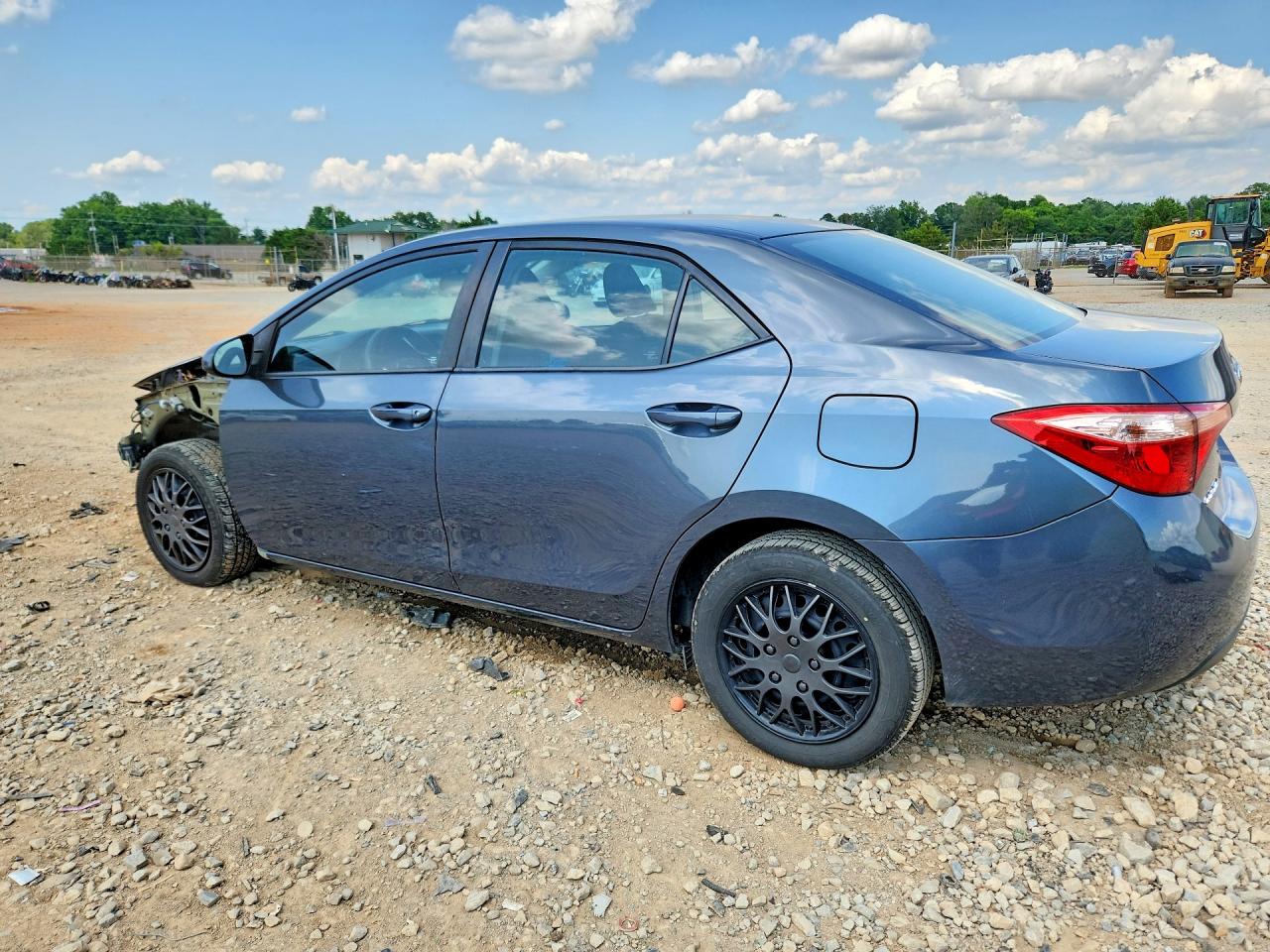 2018 Toyota Corolla Le Blue vin: 2T1BURHE8JC974222