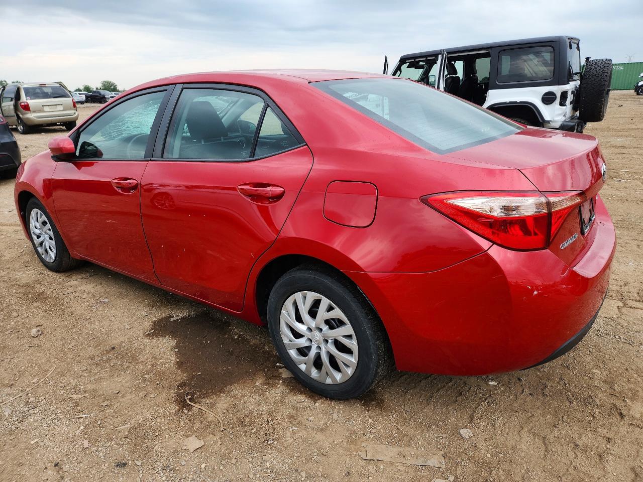 2019 Toyota Corolla Le Red vin: 2T1BURHE8KC139500