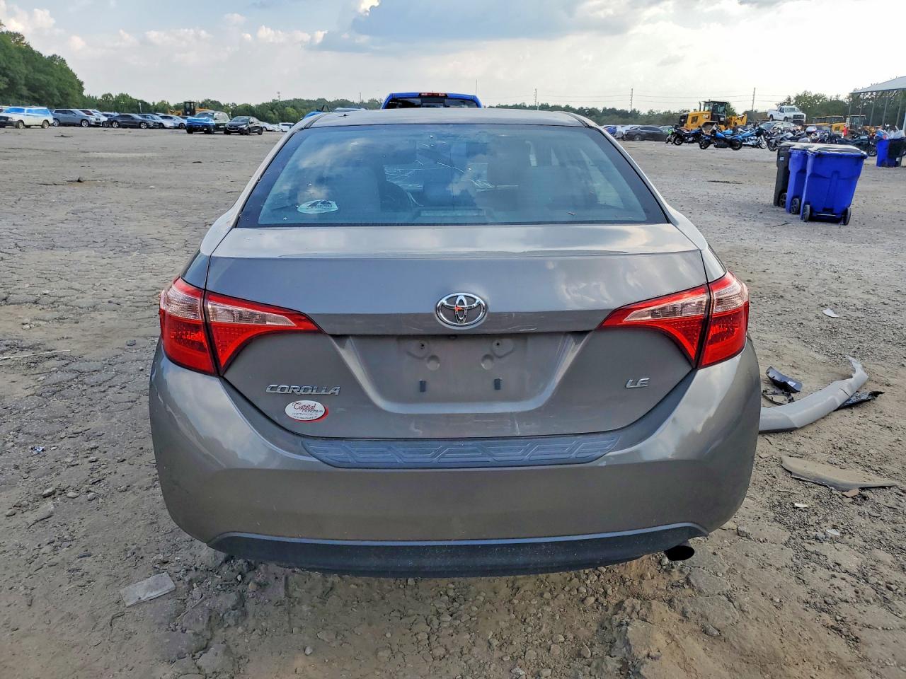 2019 Toyota Corolla Le Brown vin: 2T1BURHE8KC144700