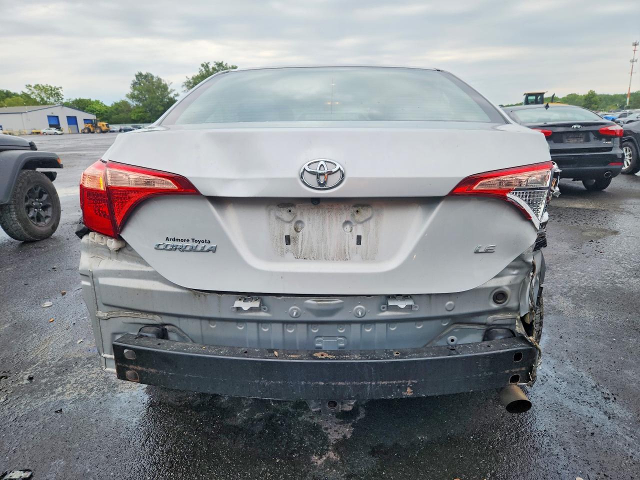 2019 Toyota Corolla Le Silver vin: 2T1BURHE8KC244585