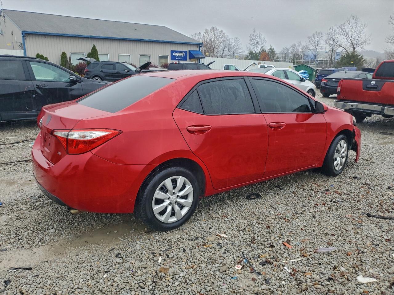2014 Toyota Corolla Le Red vin: 2T1BURHE9EC013022