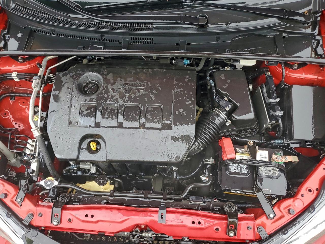 2014 Toyota Corolla Le Red vin: 2T1BURHE9EC013022