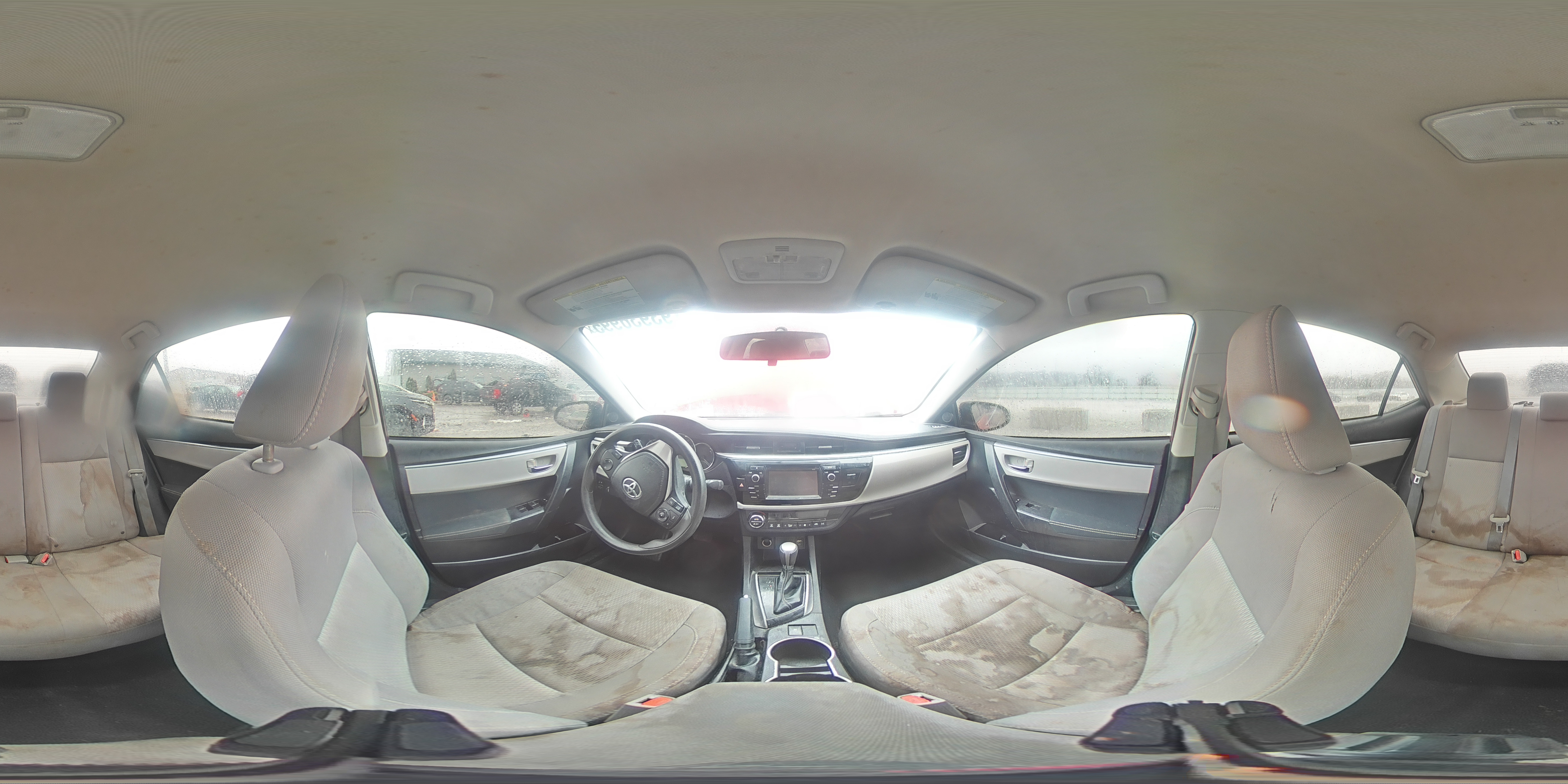 2014 Toyota Corolla Le Red vin: 2T1BURHE9EC013022