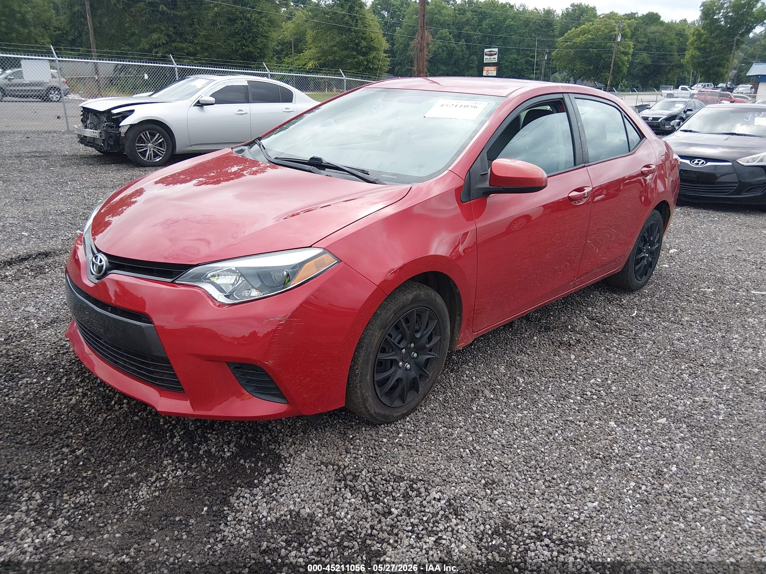 2014 Toyota Corolla Le Red vin: 2T1BURHE9EC015014