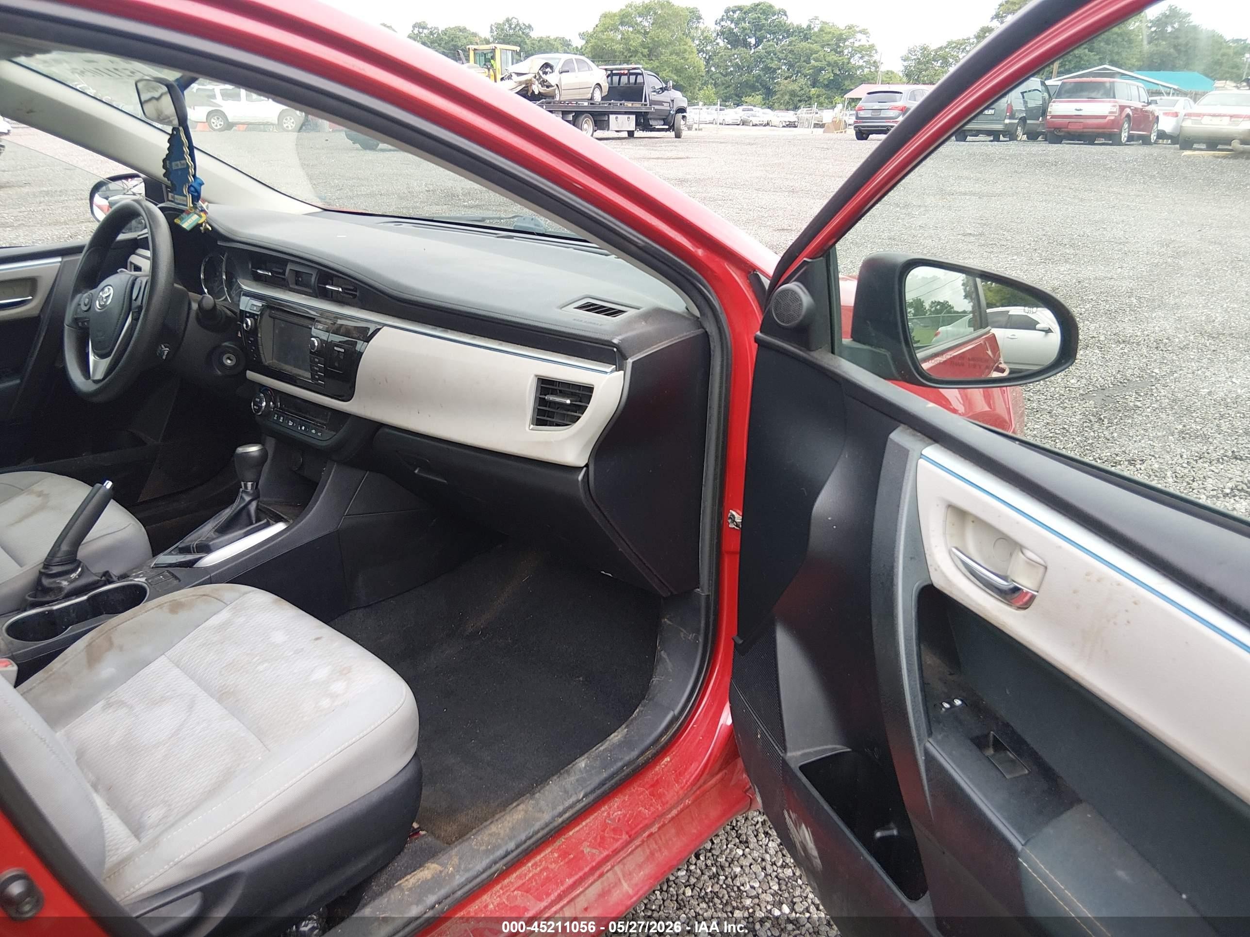 2014 Toyota Corolla Le Red vin: 2T1BURHE9EC015014