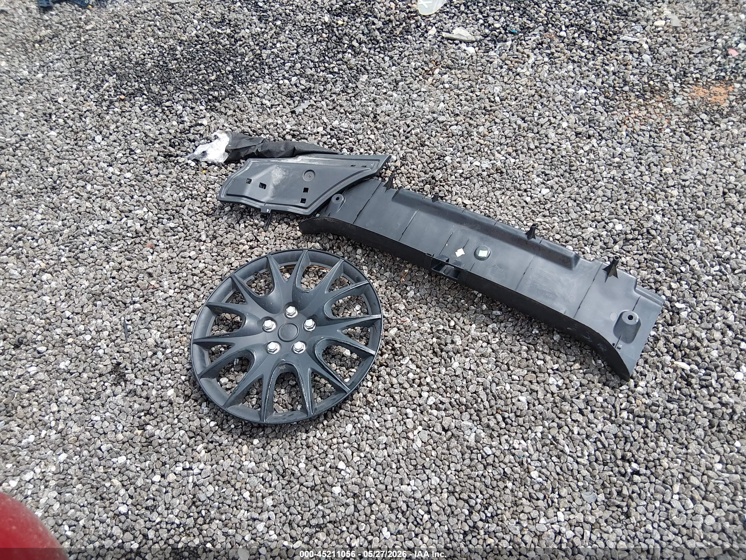 2014 Toyota Corolla Le Red vin: 2T1BURHE9EC015014