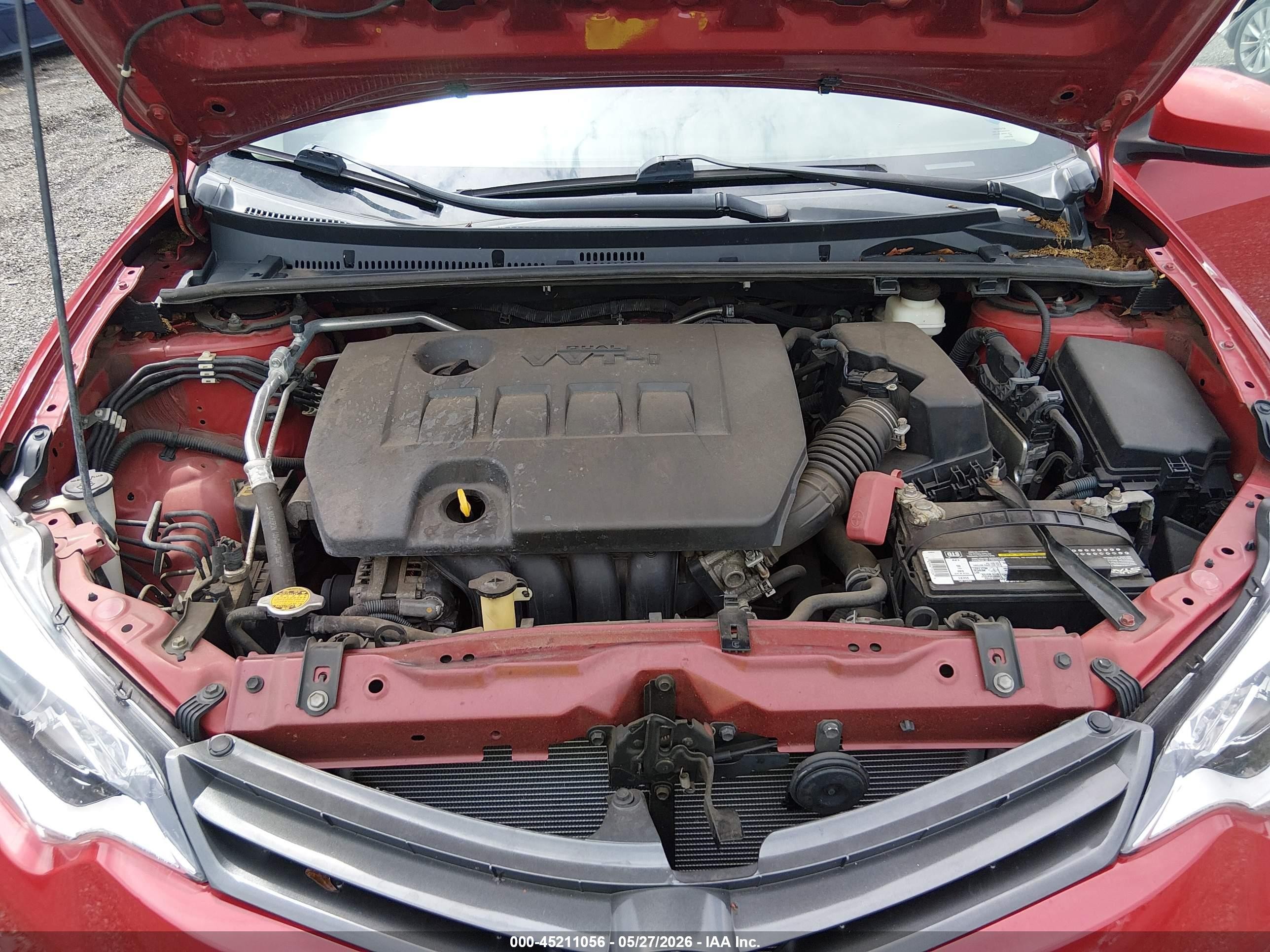 2014 Toyota Corolla Le Red vin: 2T1BURHE9EC015014