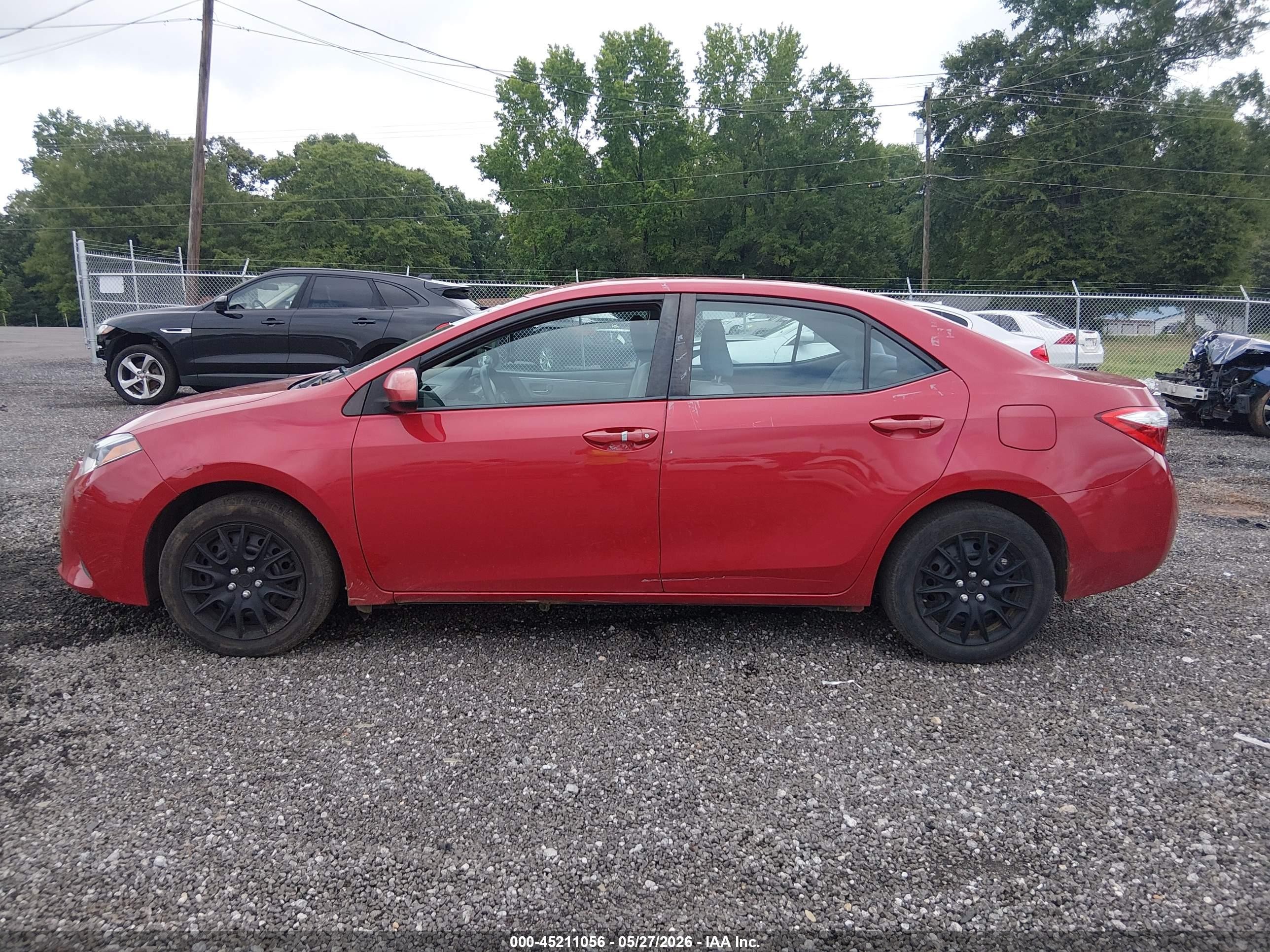 2014 Toyota Corolla Le Red vin: 2T1BURHE9EC015014