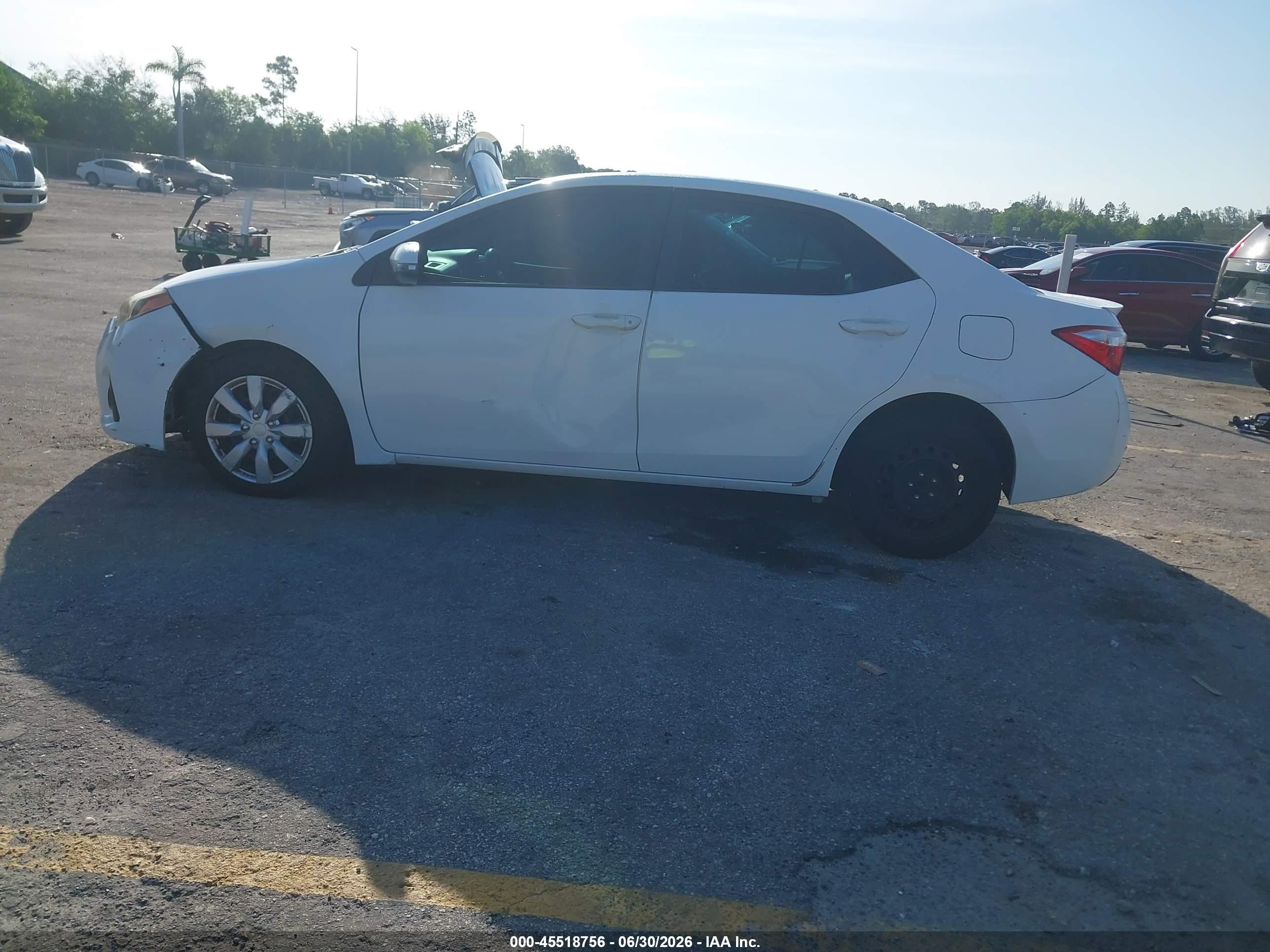 2014 Toyota Corolla S White vin: 2T1BURHE9EC022657