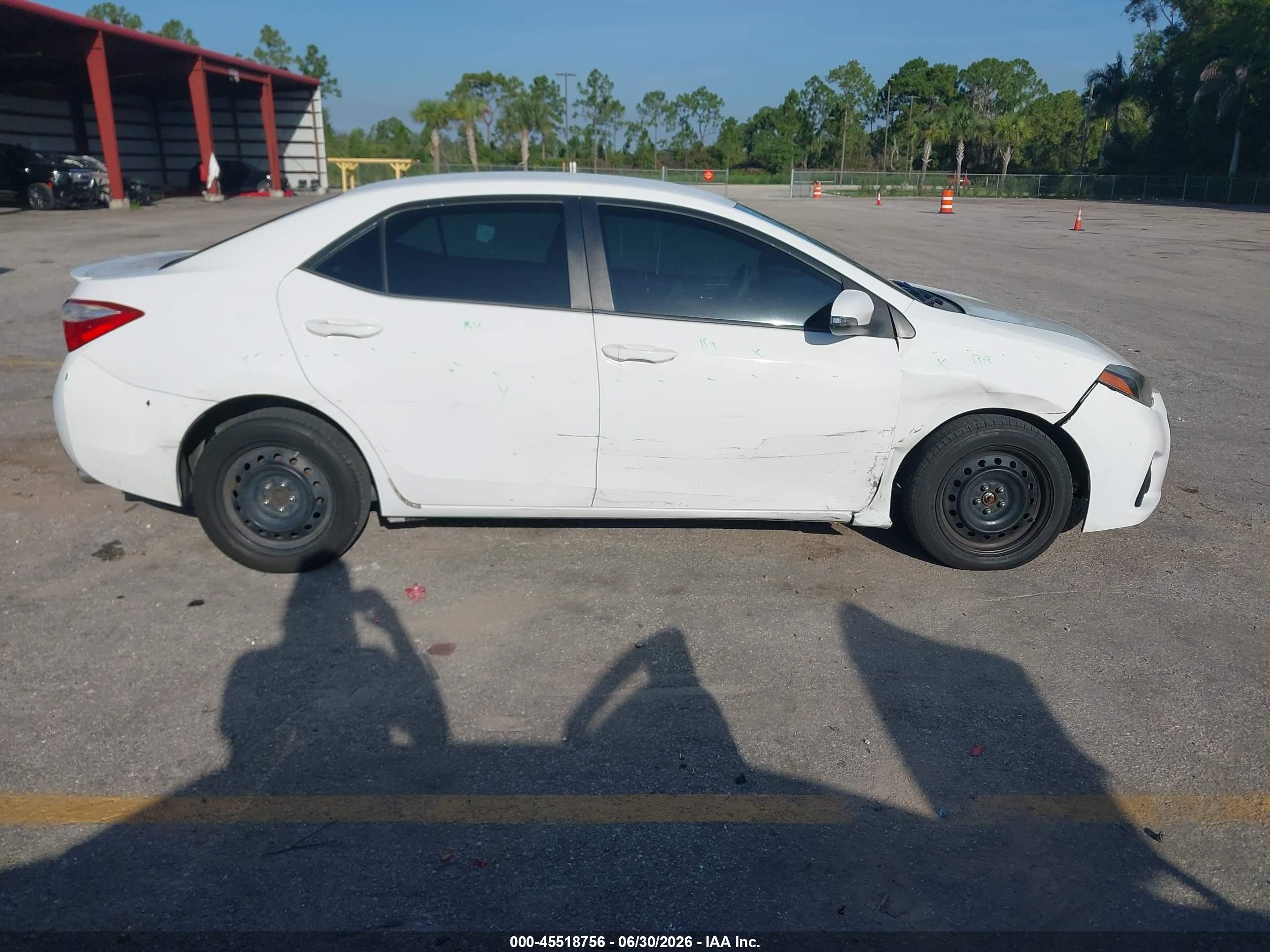 2014 Toyota Corolla S White vin: 2T1BURHE9EC022657