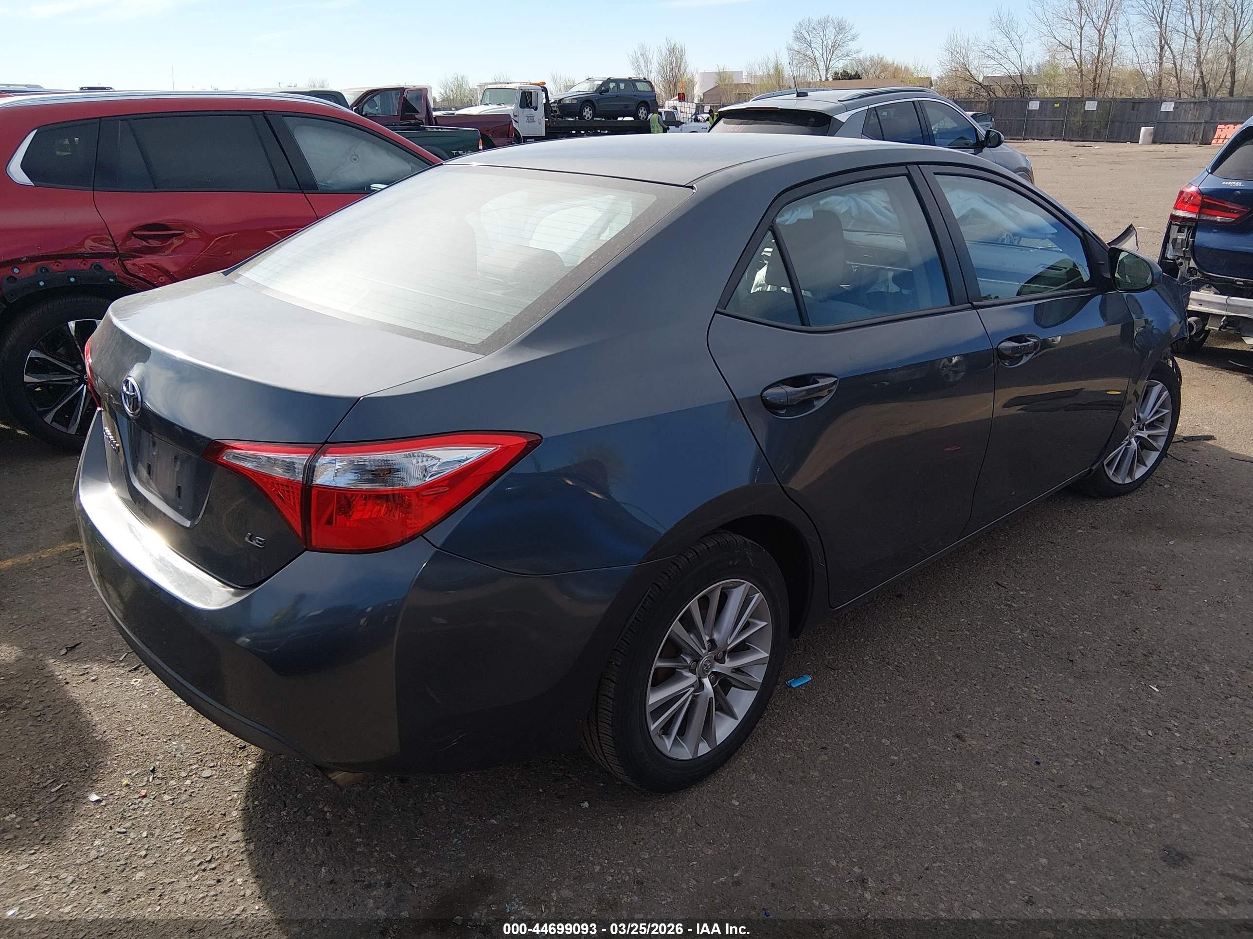 2014 Toyota Corolla Le Plus Серебряный vin: 2T1BURHE9EC044173