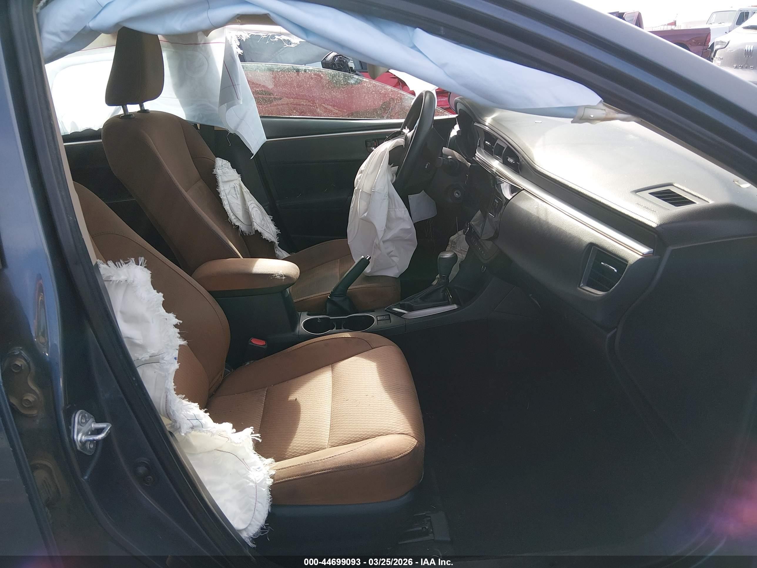 2014 Toyota Corolla Le Plus Серебряный vin: 2T1BURHE9EC044173