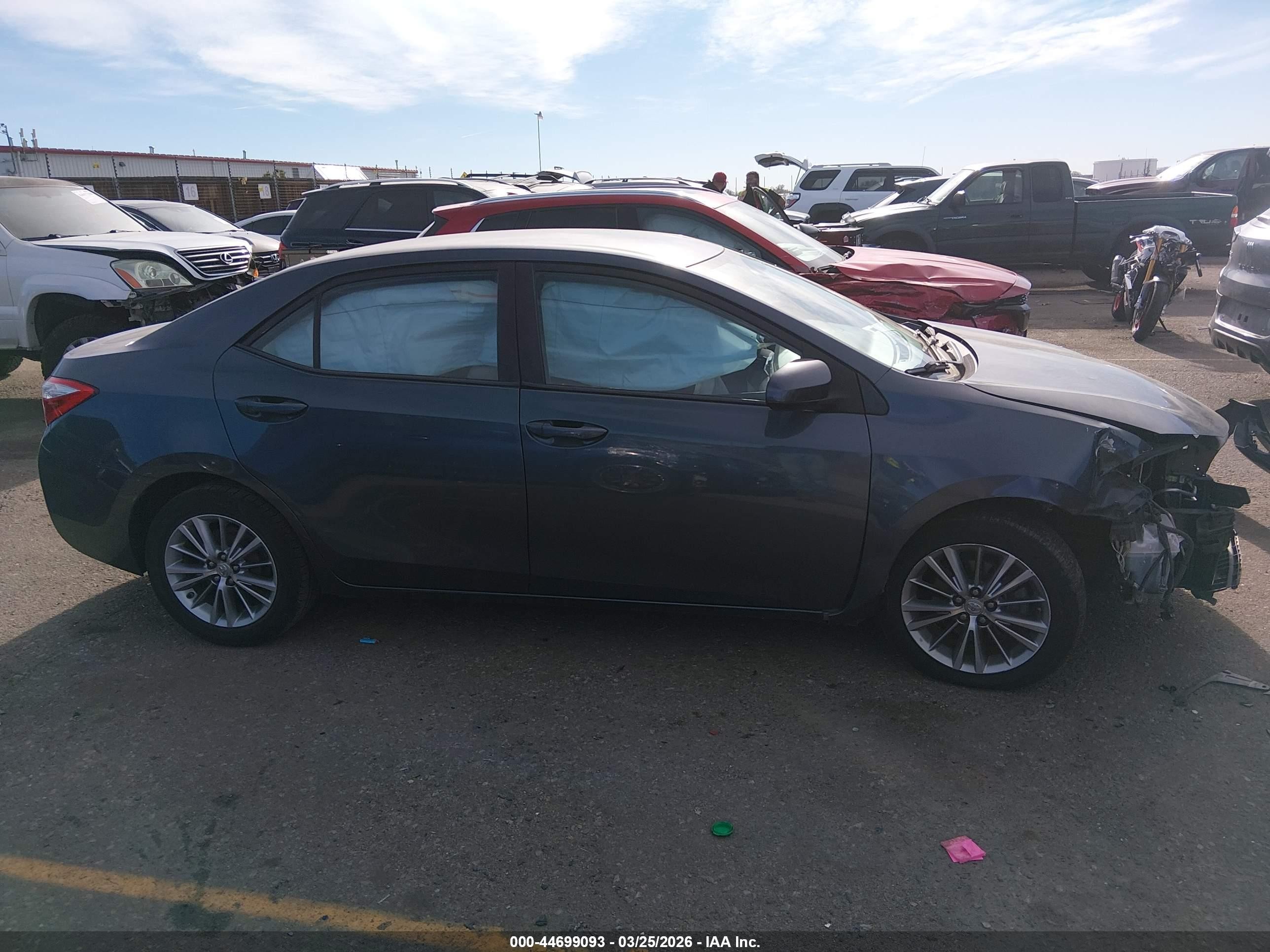 2014 Toyota Corolla Le Plus Серебряный vin: 2T1BURHE9EC044173