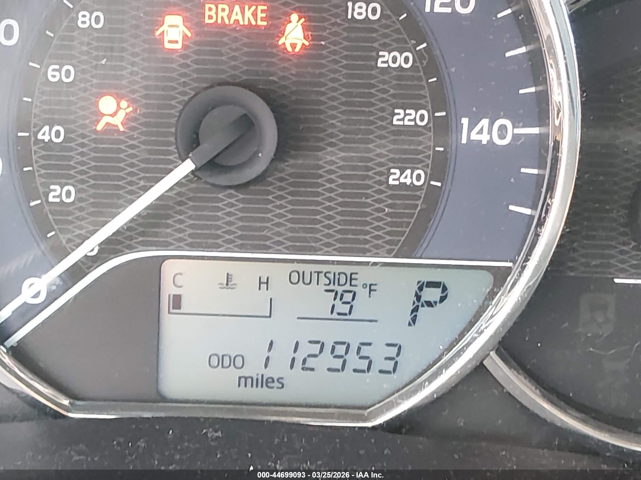 2014 Toyota Corolla Le Plus Серебряный vin: 2T1BURHE9EC044173
