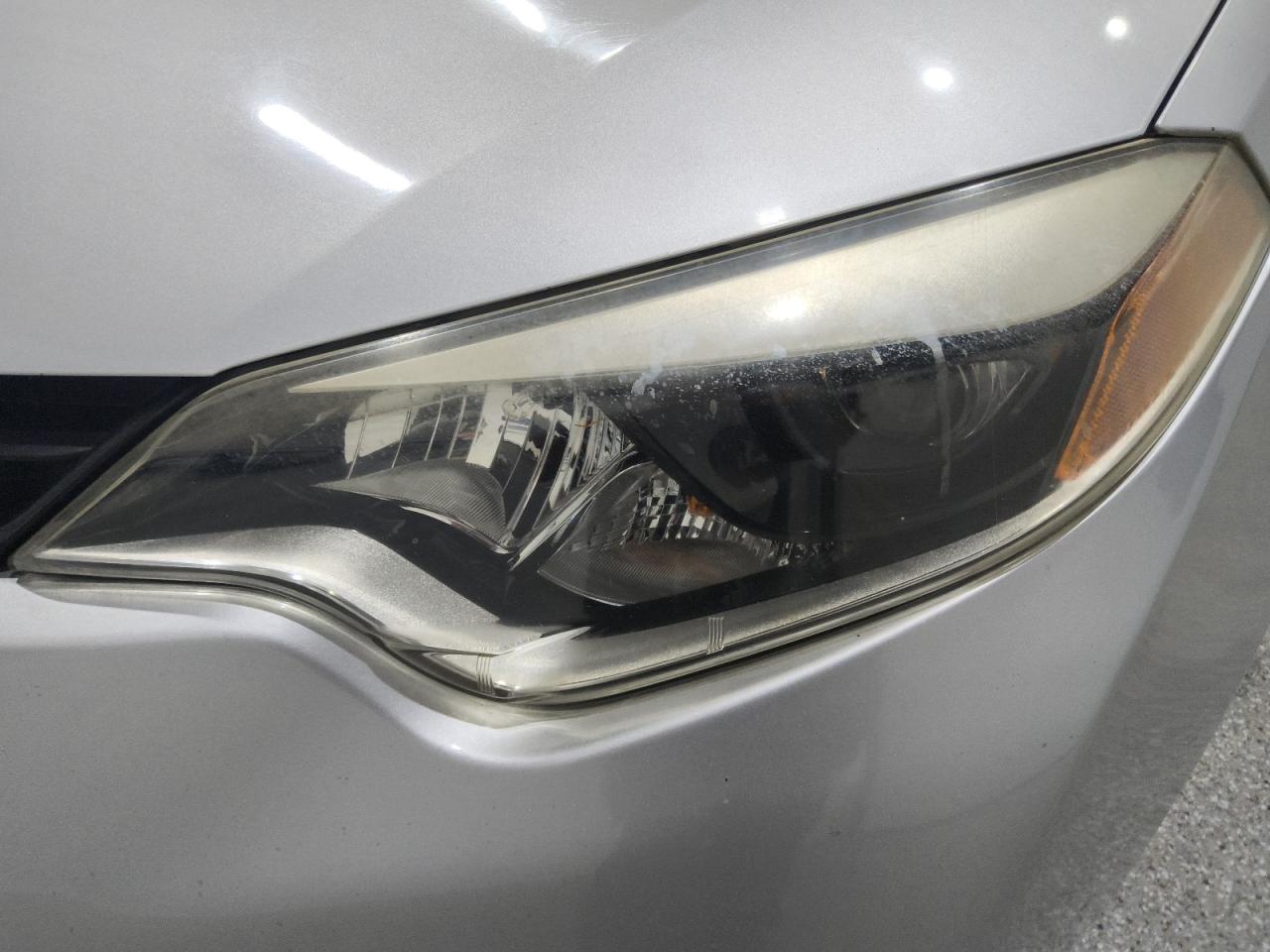 2014 Toyota Corolla Le Silver vin: 2T1BURHE9EC061927 Damage: Left Head Lamp, Faded, Repair Required