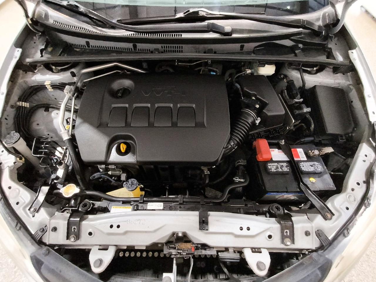 2014 Toyota Corolla Le Silver vin: 2T1BURHE9EC061927