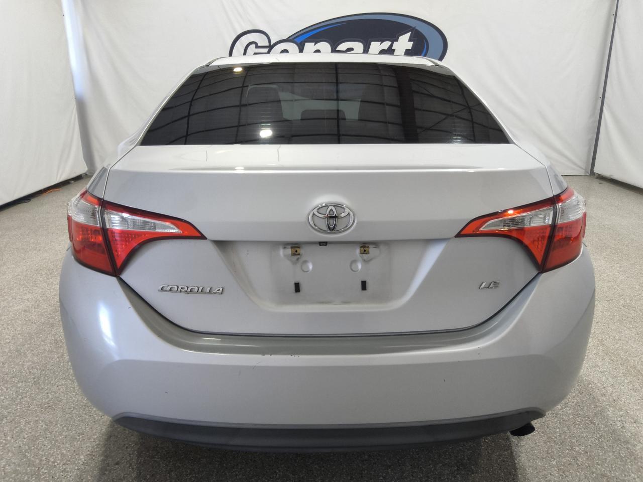 2014 Toyota Corolla Le Silver vin: 2T1BURHE9EC061927 Damage: Right Rear Tail Lamp Bulb, Broken, Replacement Required