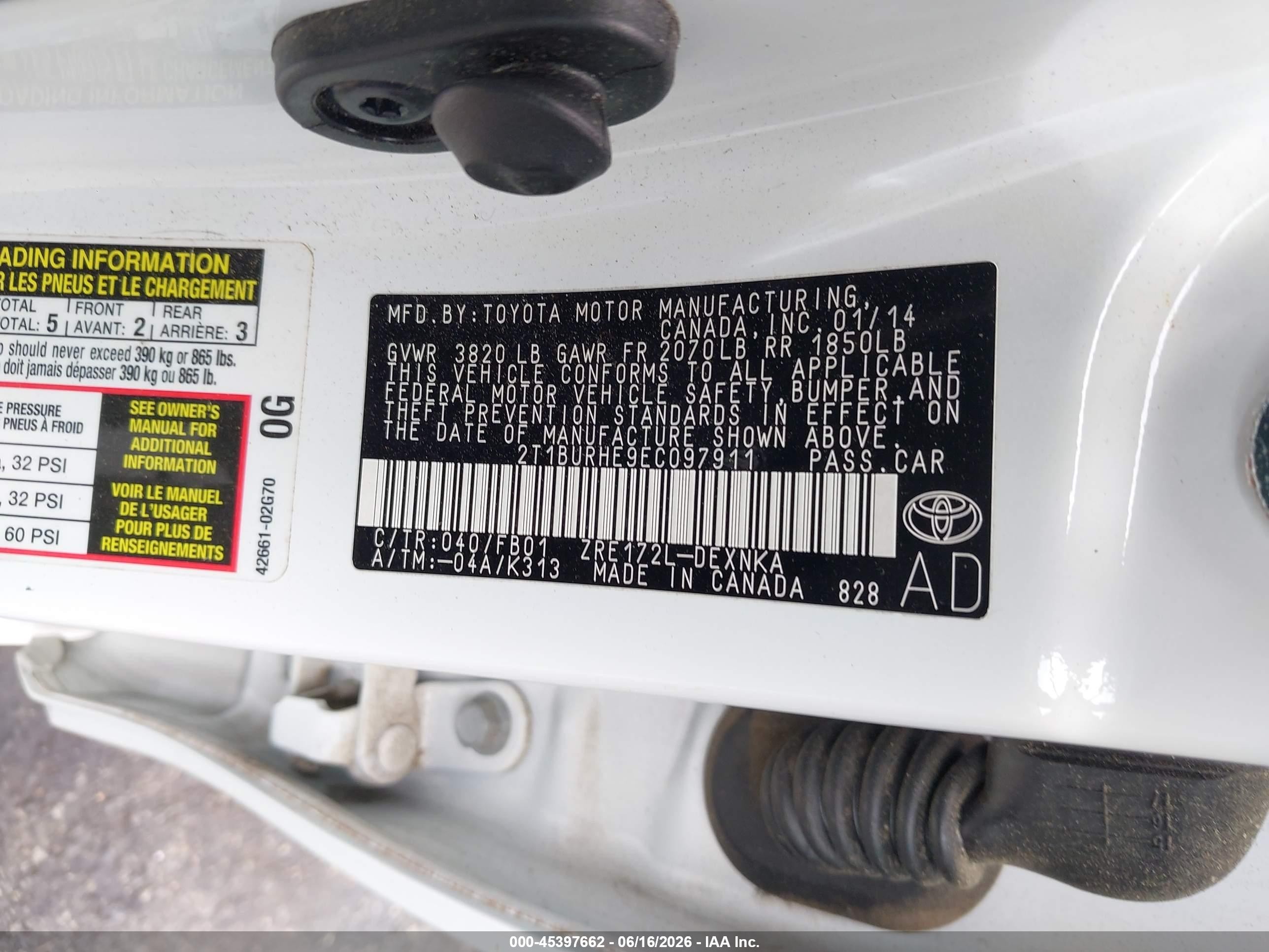 2014 Toyota Corolla Le White vin: 2T1BURHE9EC097911