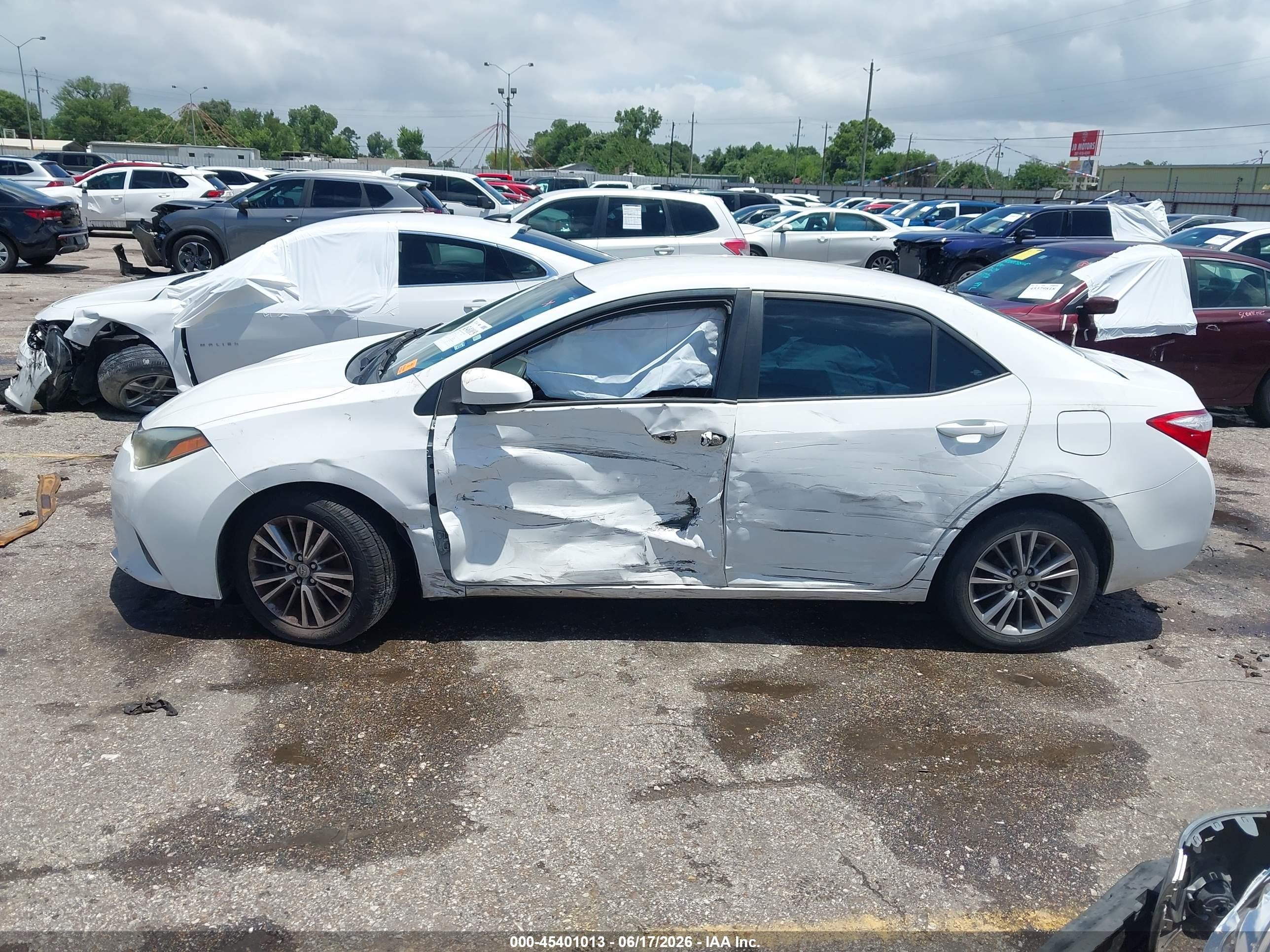 2014 Toyota Corolla Le Plus White vin: 2T1BURHE9EC102444