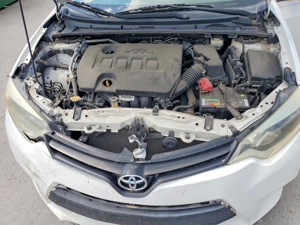 2014 Toyota Corolla Le White vin: 2T1BURHE9EC103951