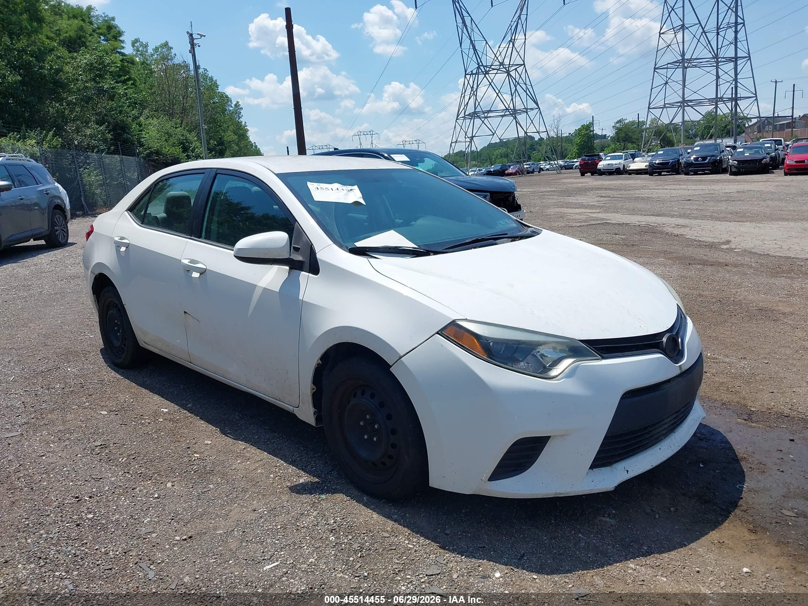 2014 Toyota Corolla Le White vin: 2T1BURHE9EC124833
