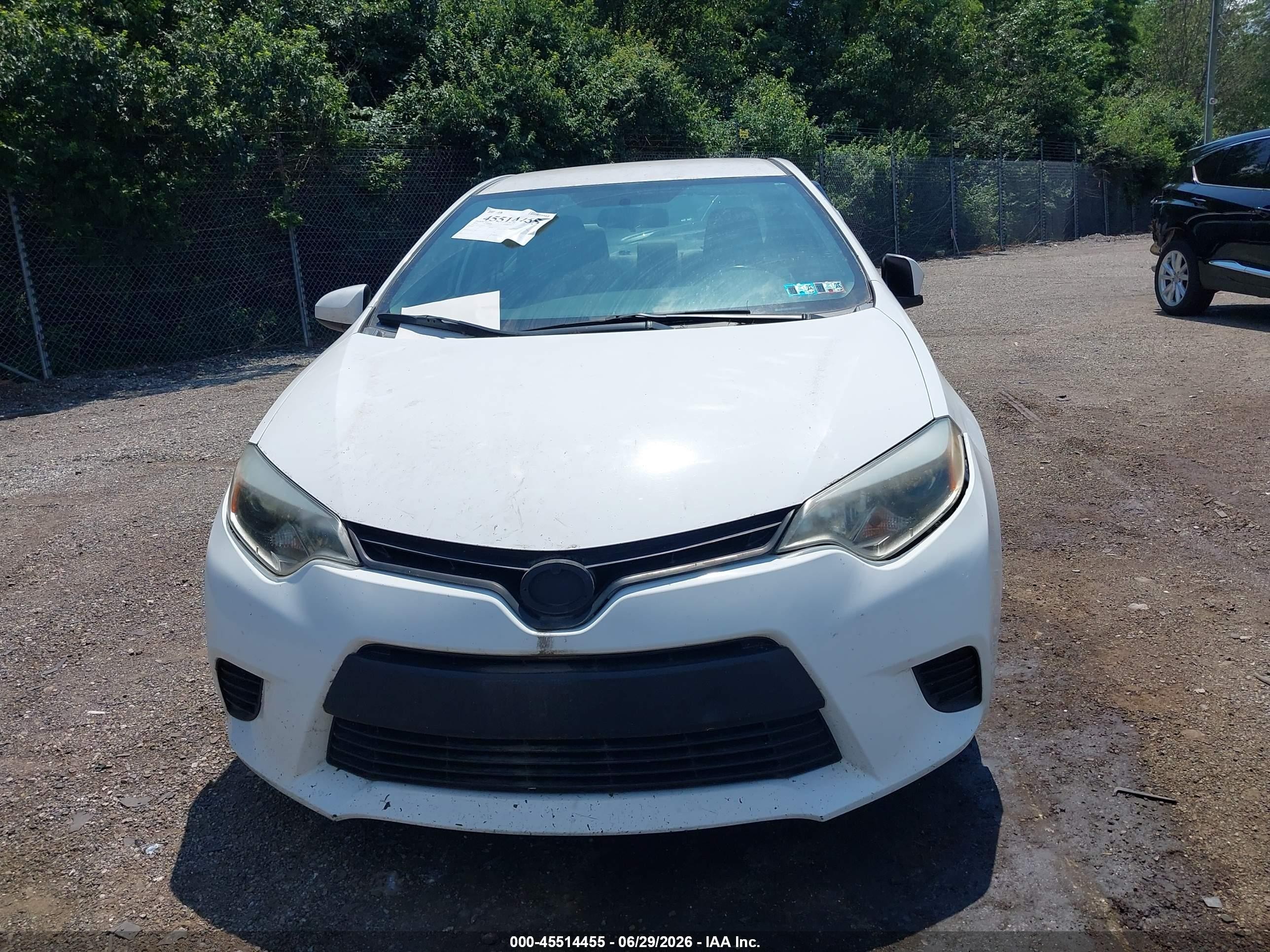 2014 Toyota Corolla Le White vin: 2T1BURHE9EC124833