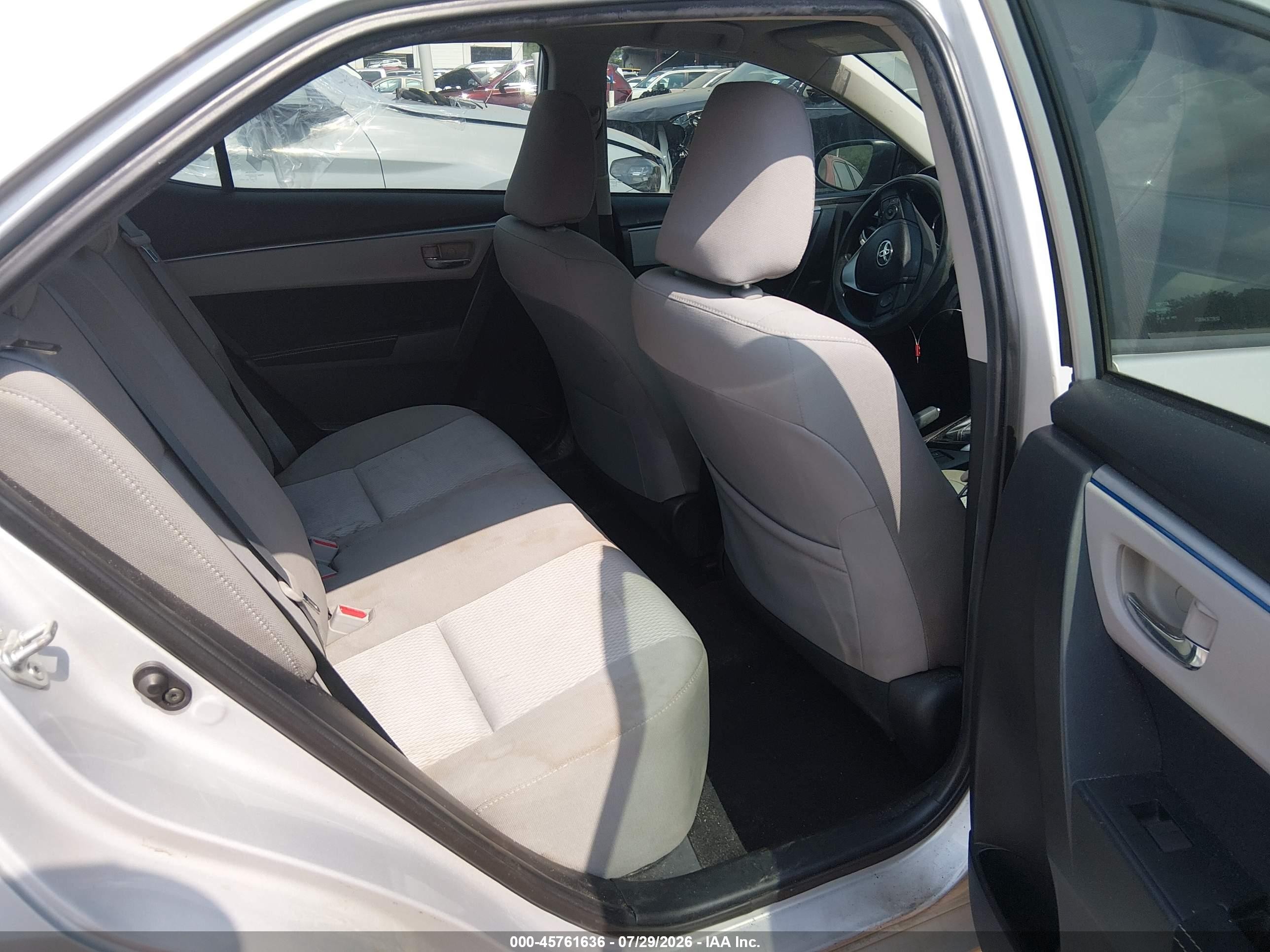 2014 Toyota Corolla Le Silver vin: 2T1BURHE9EC138103