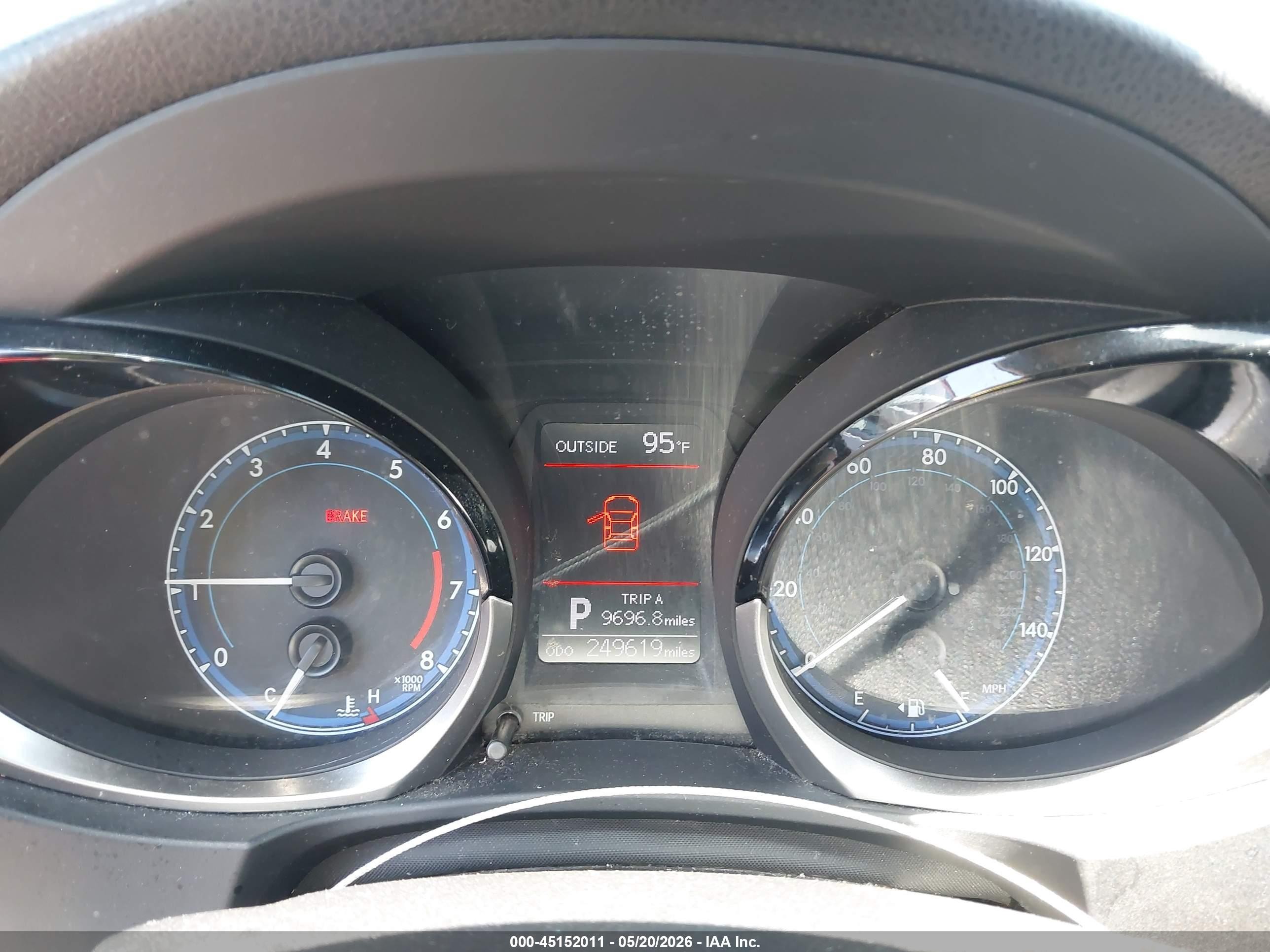 2014 Toyota Corolla S Plus Красный vin: 2T1BURHE9EC150929