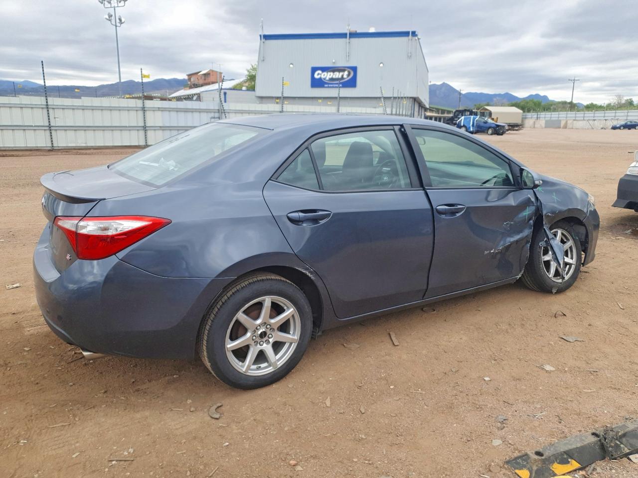 2014 Toyota Corolla S Blue vin: 2T1BURHE9EC151272