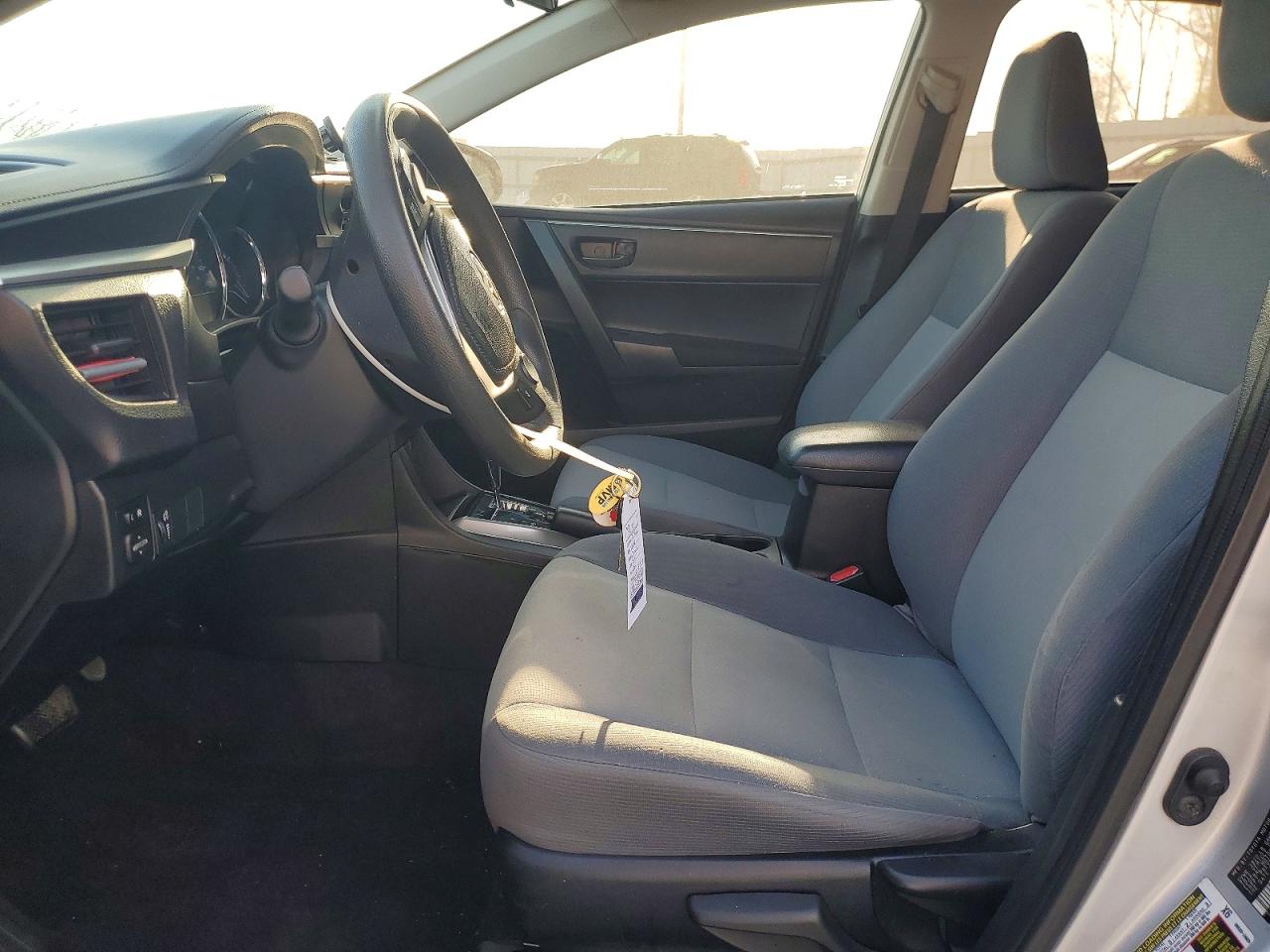 2014 Toyota Corolla L Silver vin: 2T1BURHE9EC153703