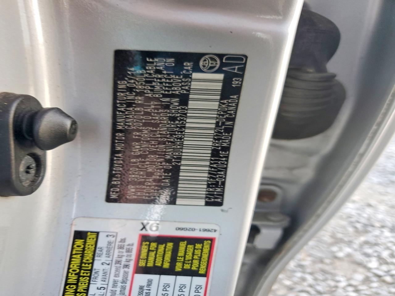 2014 Toyota Corolla L Silver vin: 2T1BURHE9EC153703