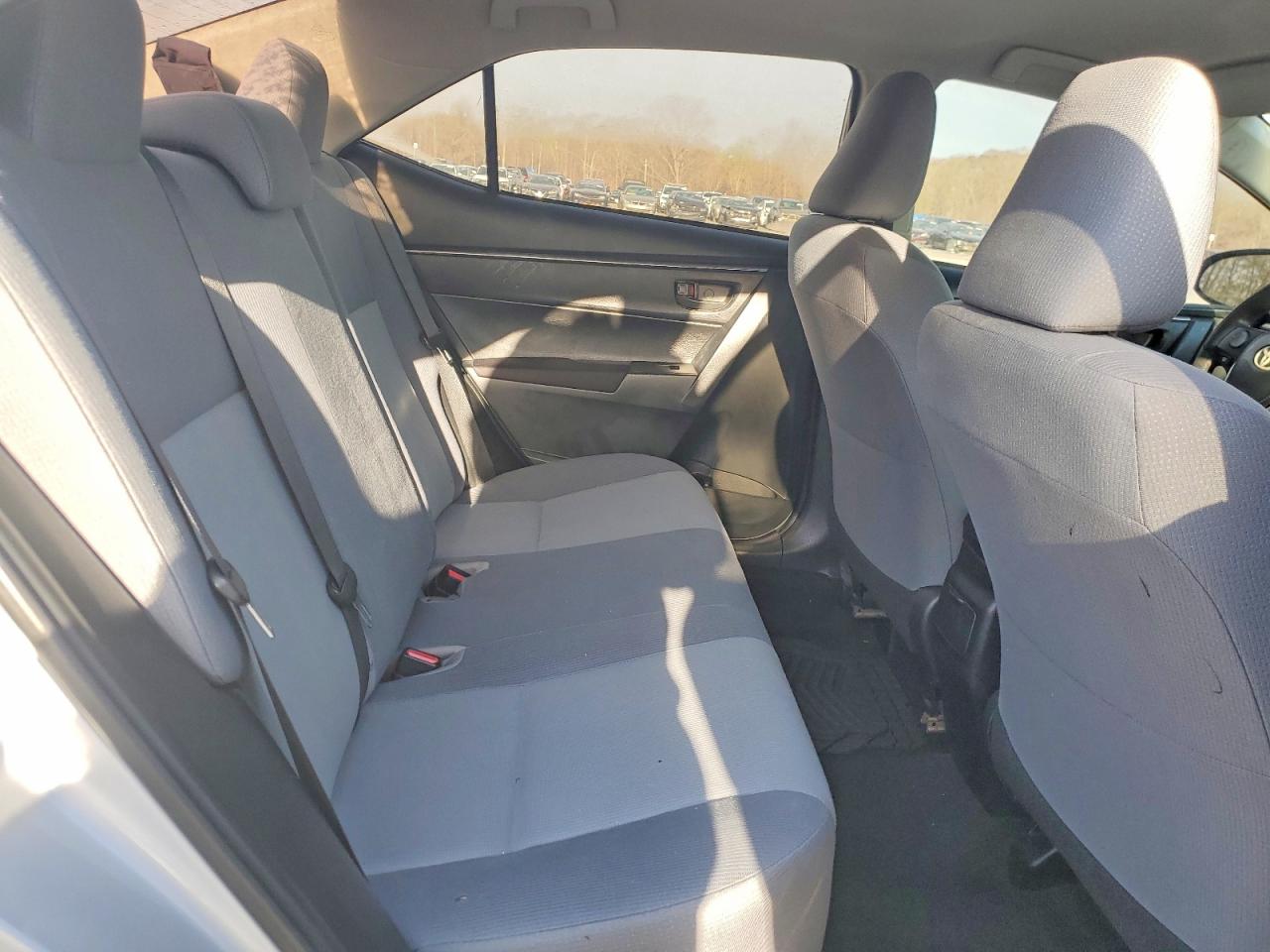 2014 Toyota Corolla L Silver vin: 2T1BURHE9EC153703