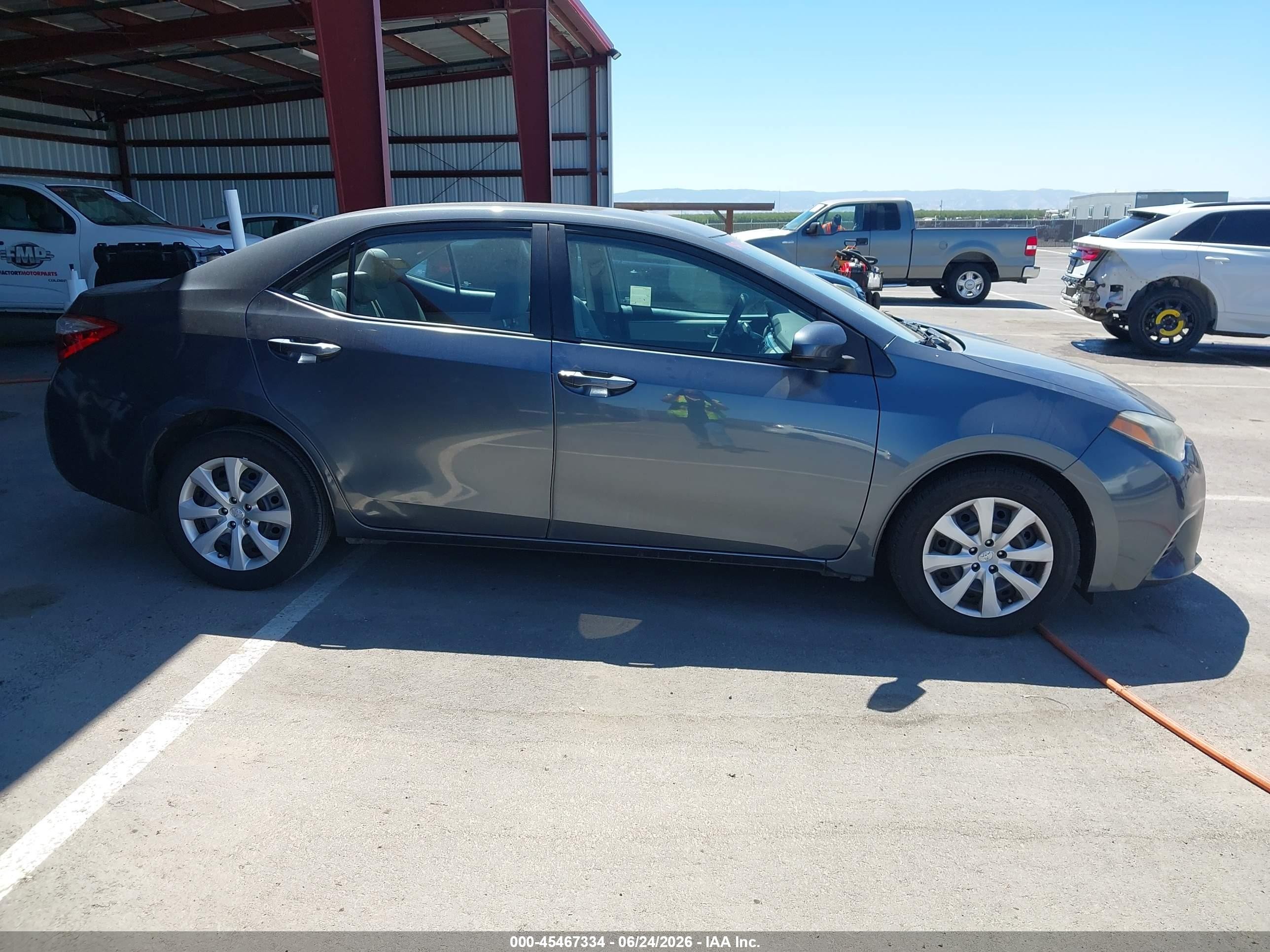 2014 Toyota Corolla Le Blue vin: 2T1BURHE9EC168783